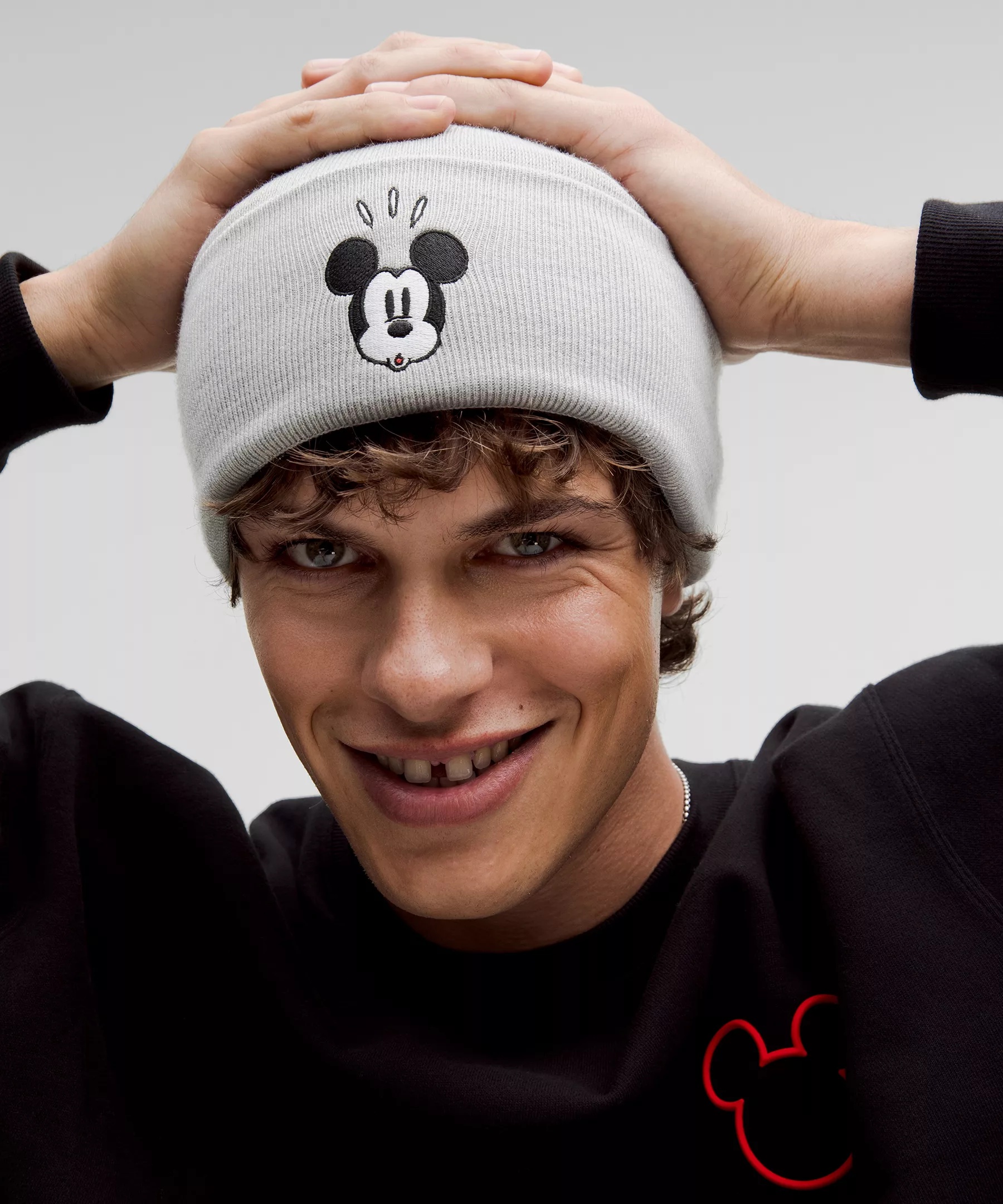 Disney x lululemon *Warm Revelation Beanie - 2
