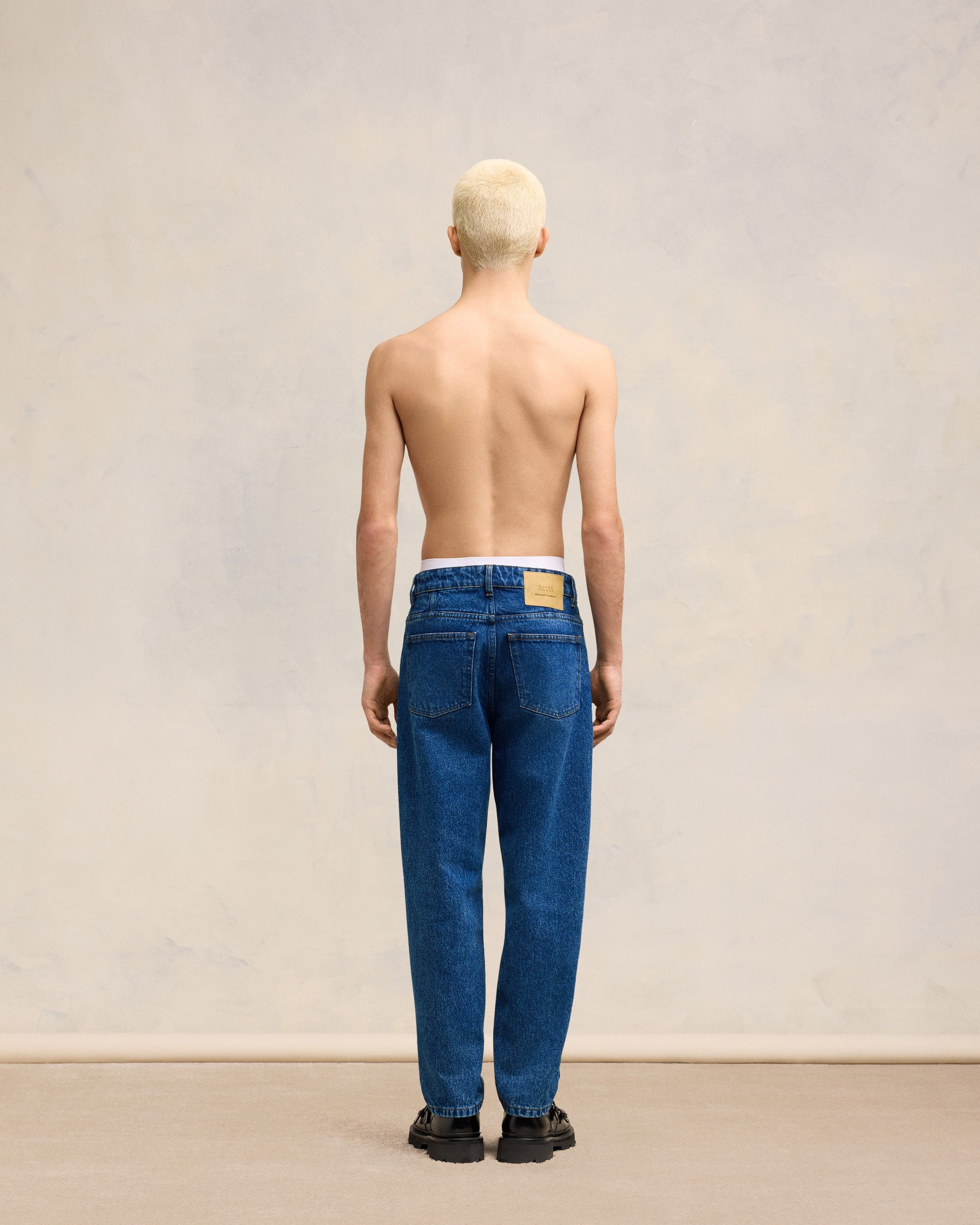 TAPERED FIT JEANS - 4
