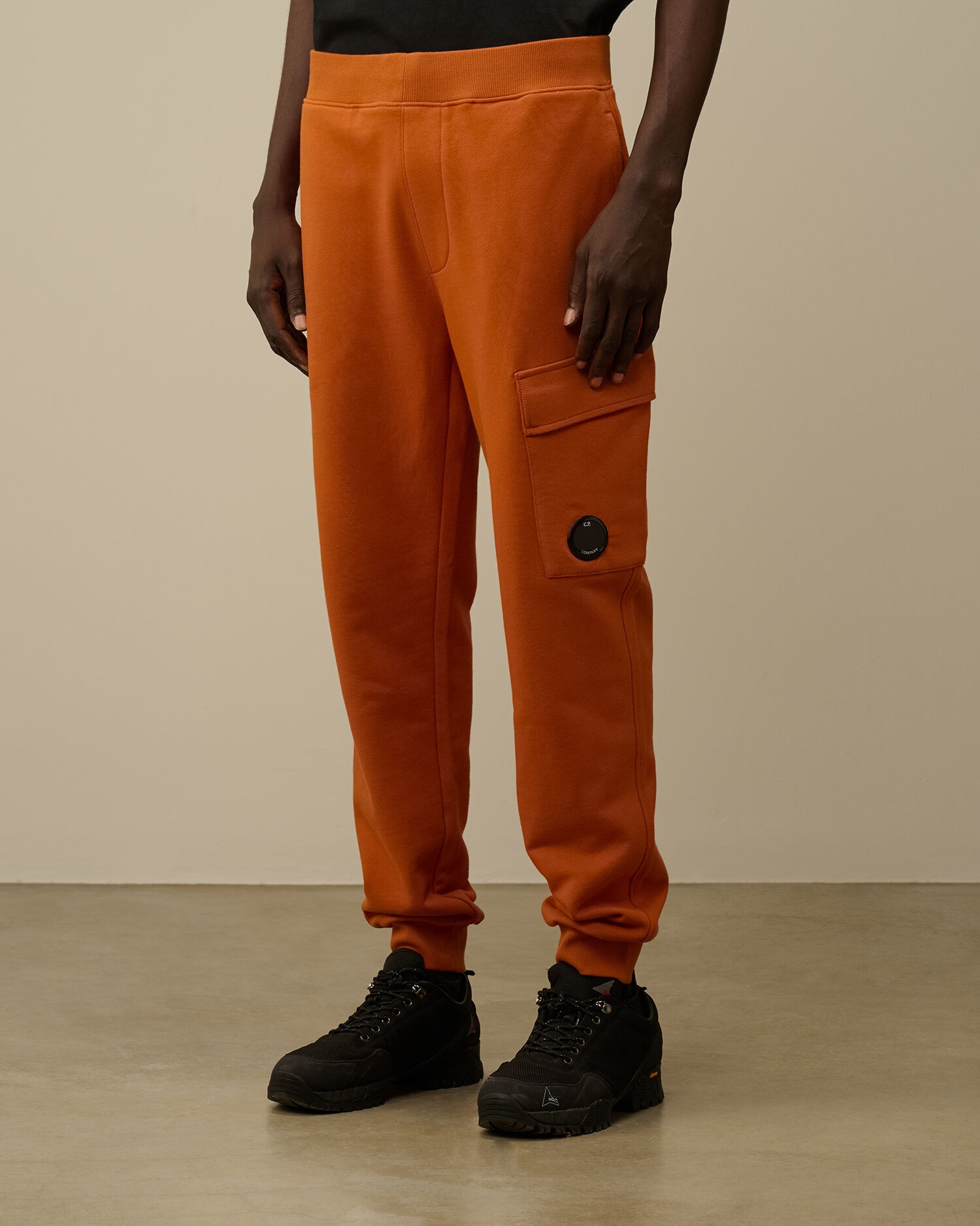 Diagonal Raised Fleece Cargo Sweatpants - 2