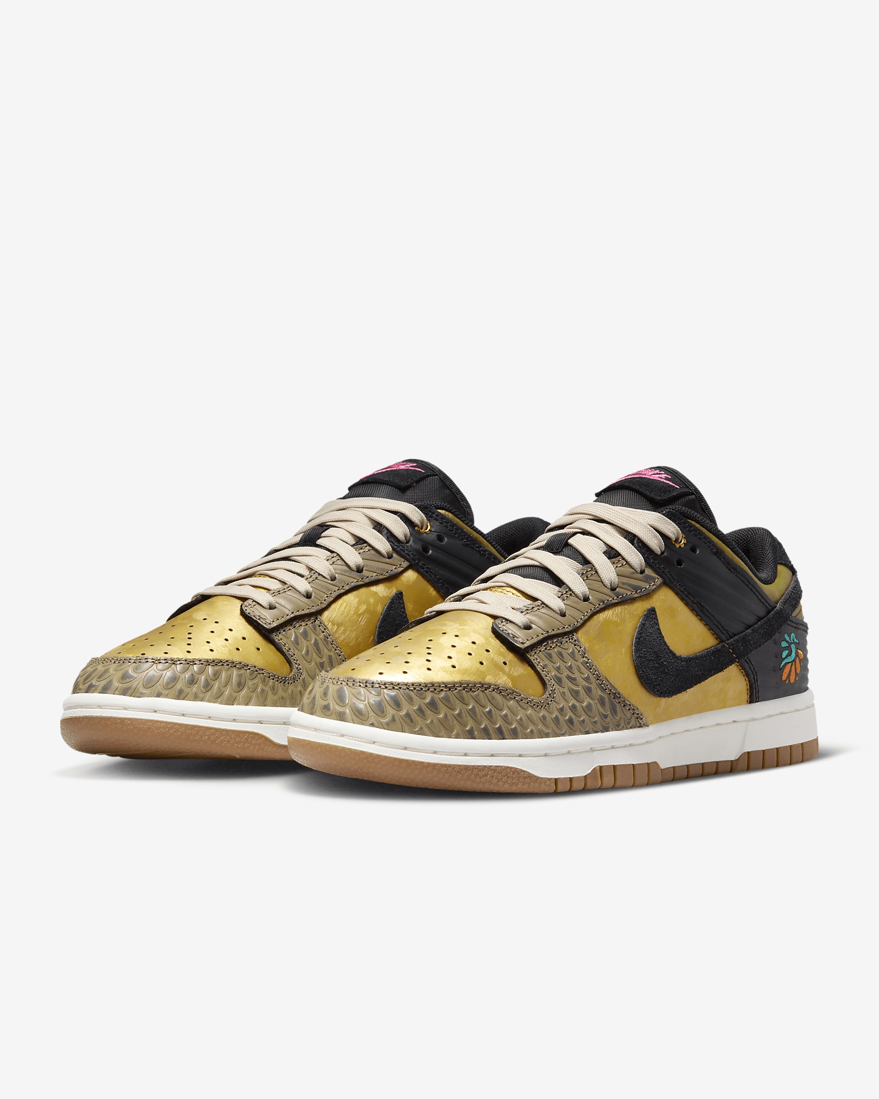 Nike Women's Dunk Low Premium Shoes - 5