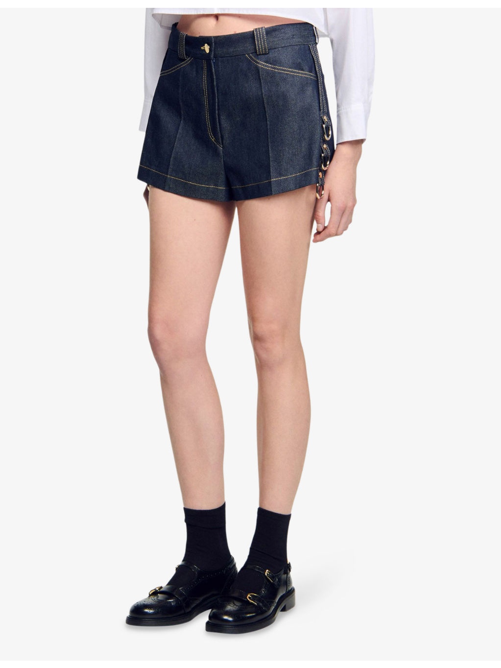 Ring-Embellished Contrast-Stitch Denim Shorts - 3