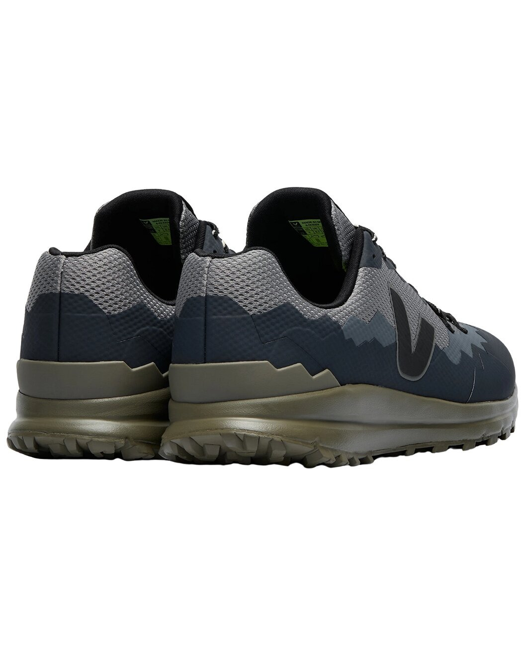 VEJA Fitz Roy Light Sneaker - 2