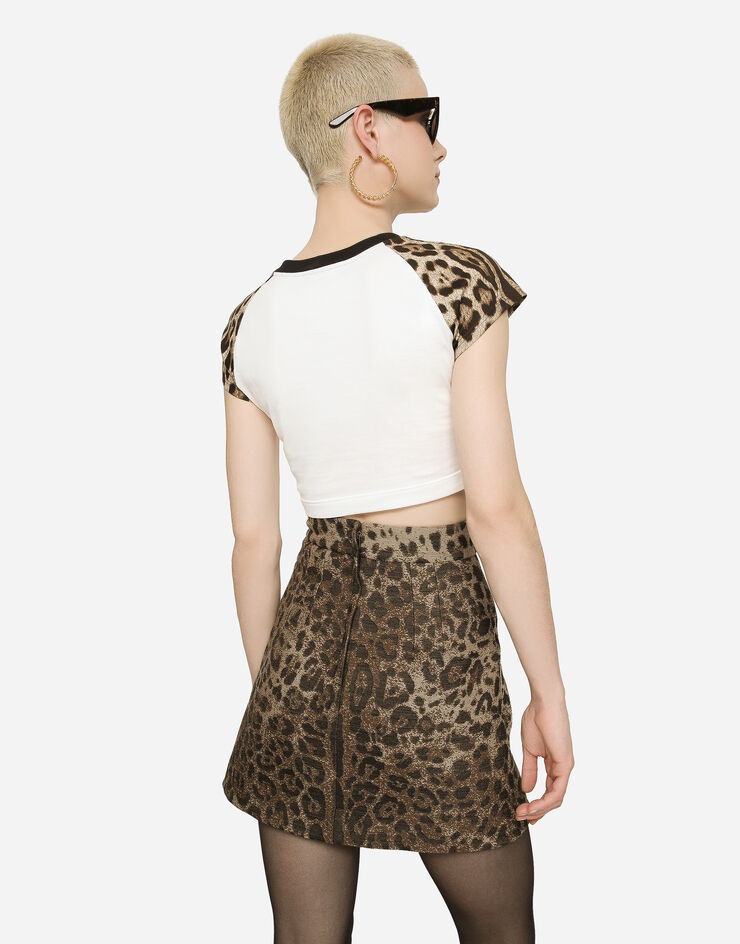Short wool skirt with jacquard leopard design - 5