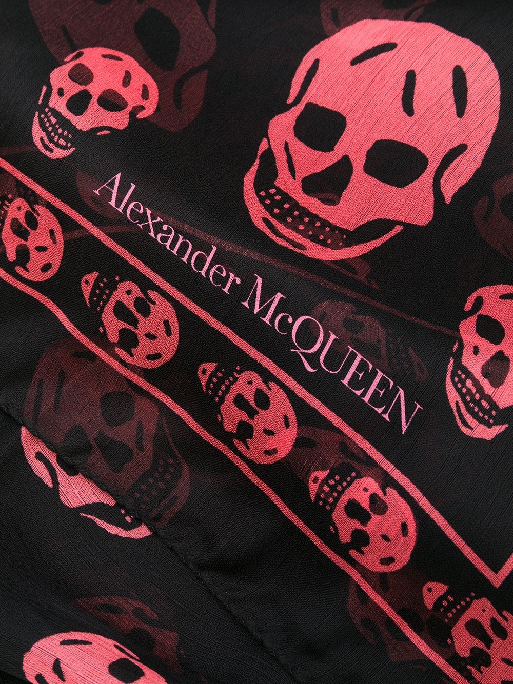 Skull scarf - 3