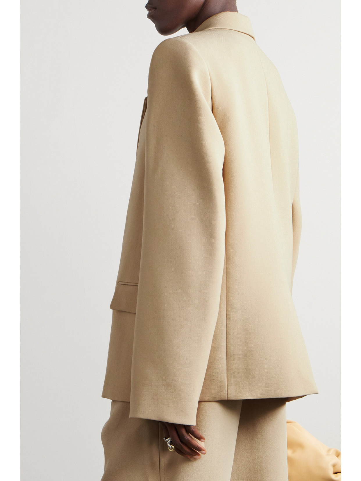 + Hailey Bieber Double-breasted Wool Blazer - 3