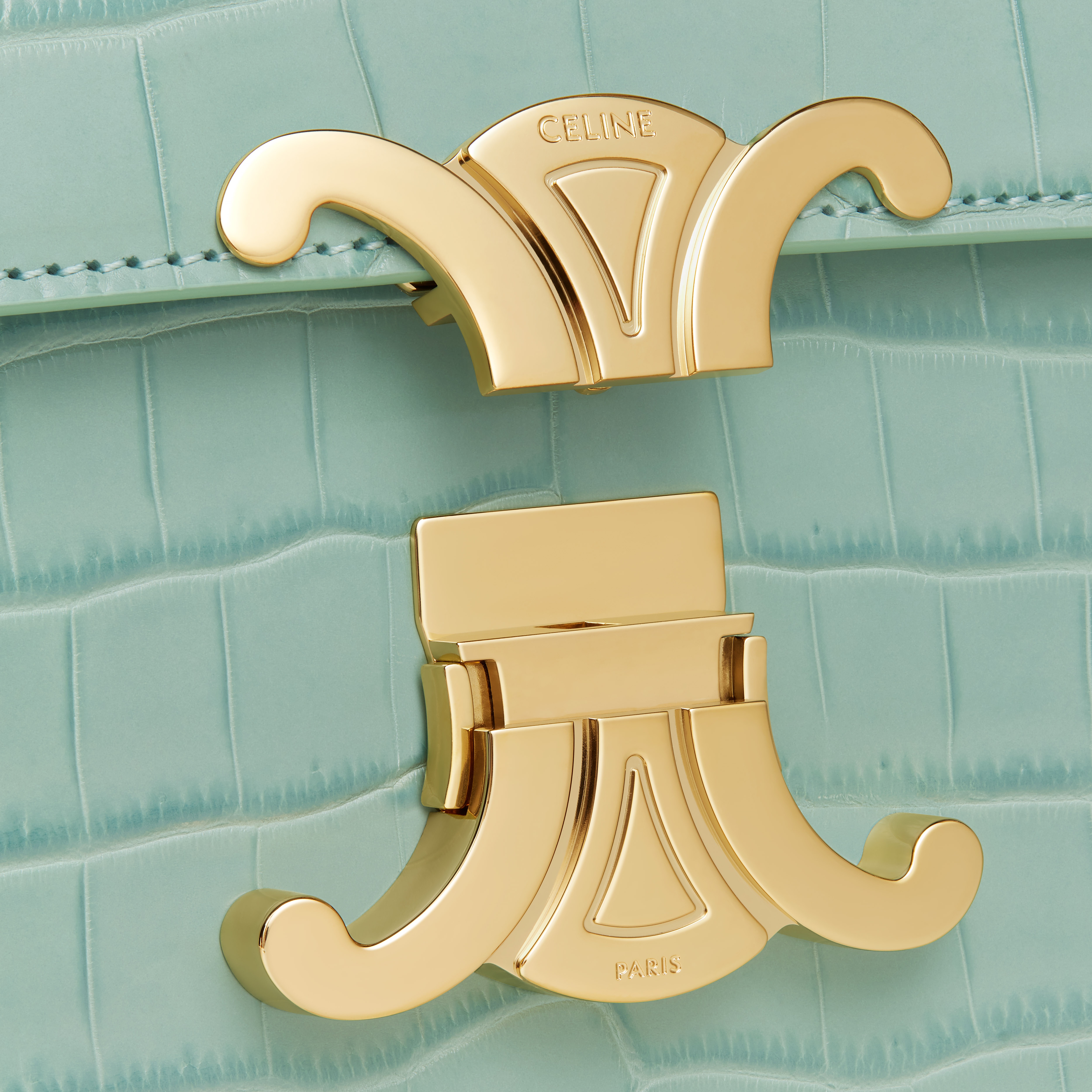 CHAIN SHOULDER BAG triomphe in Crocodile - 5