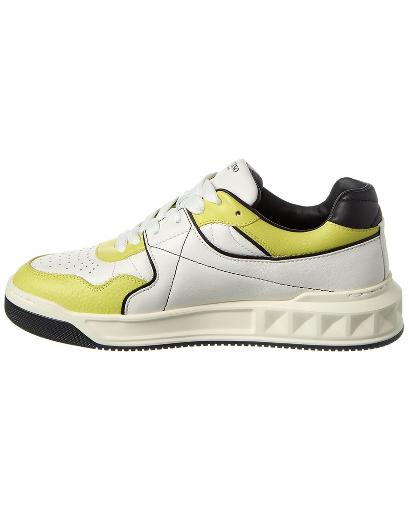 Valentino Valentino Roman Stud Leather Sneaker outlook