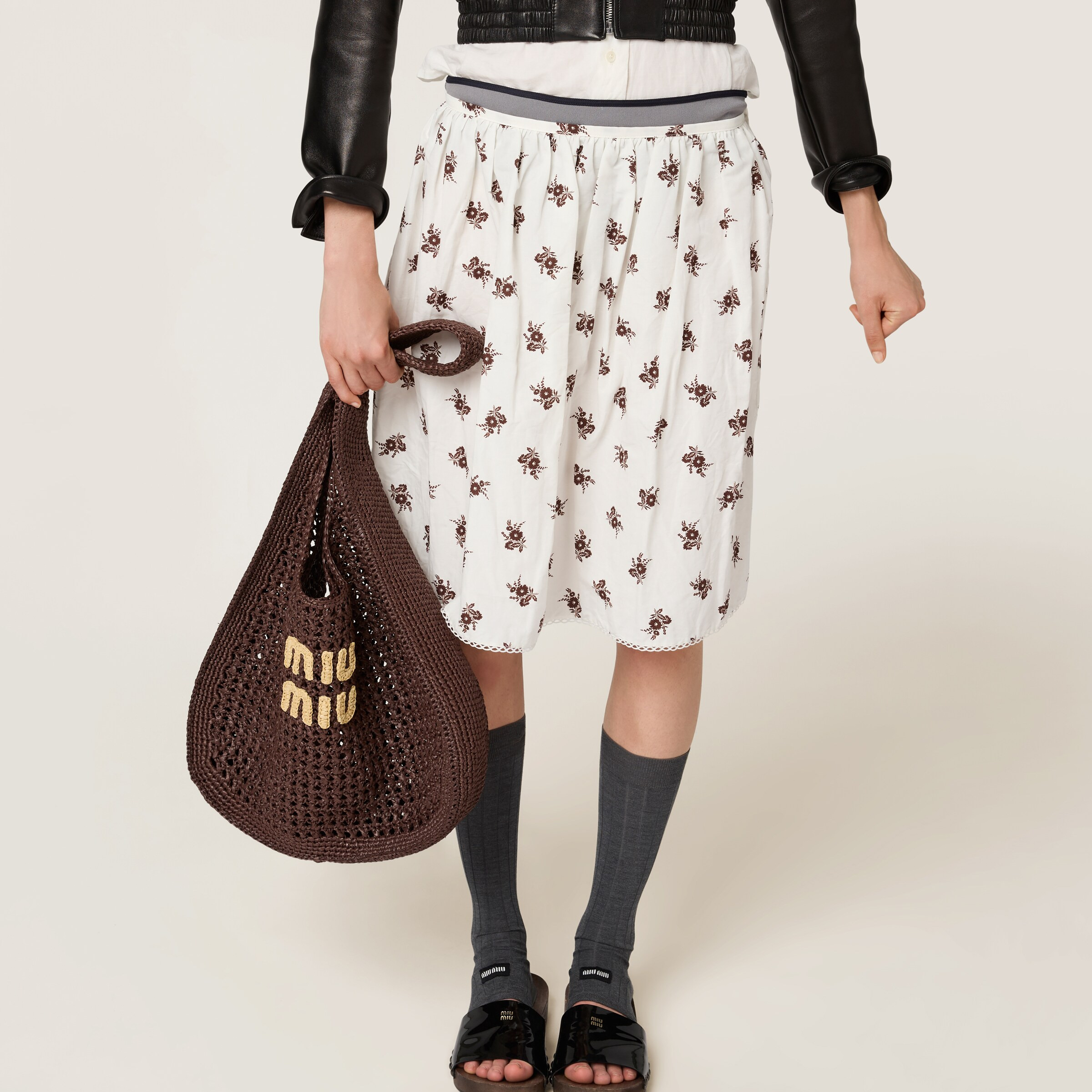 Raffia-effect woven hobo bag - 5