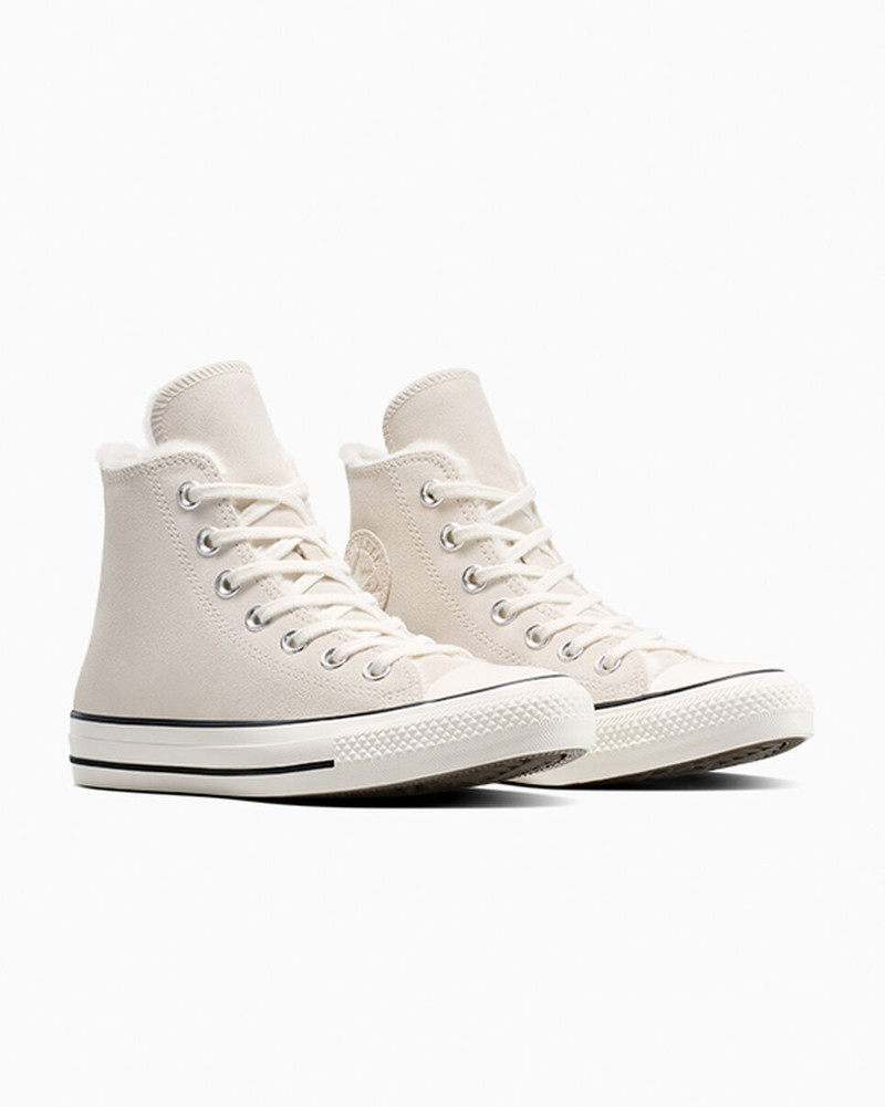 Chuck Taylor All Star Cozy Suede 4