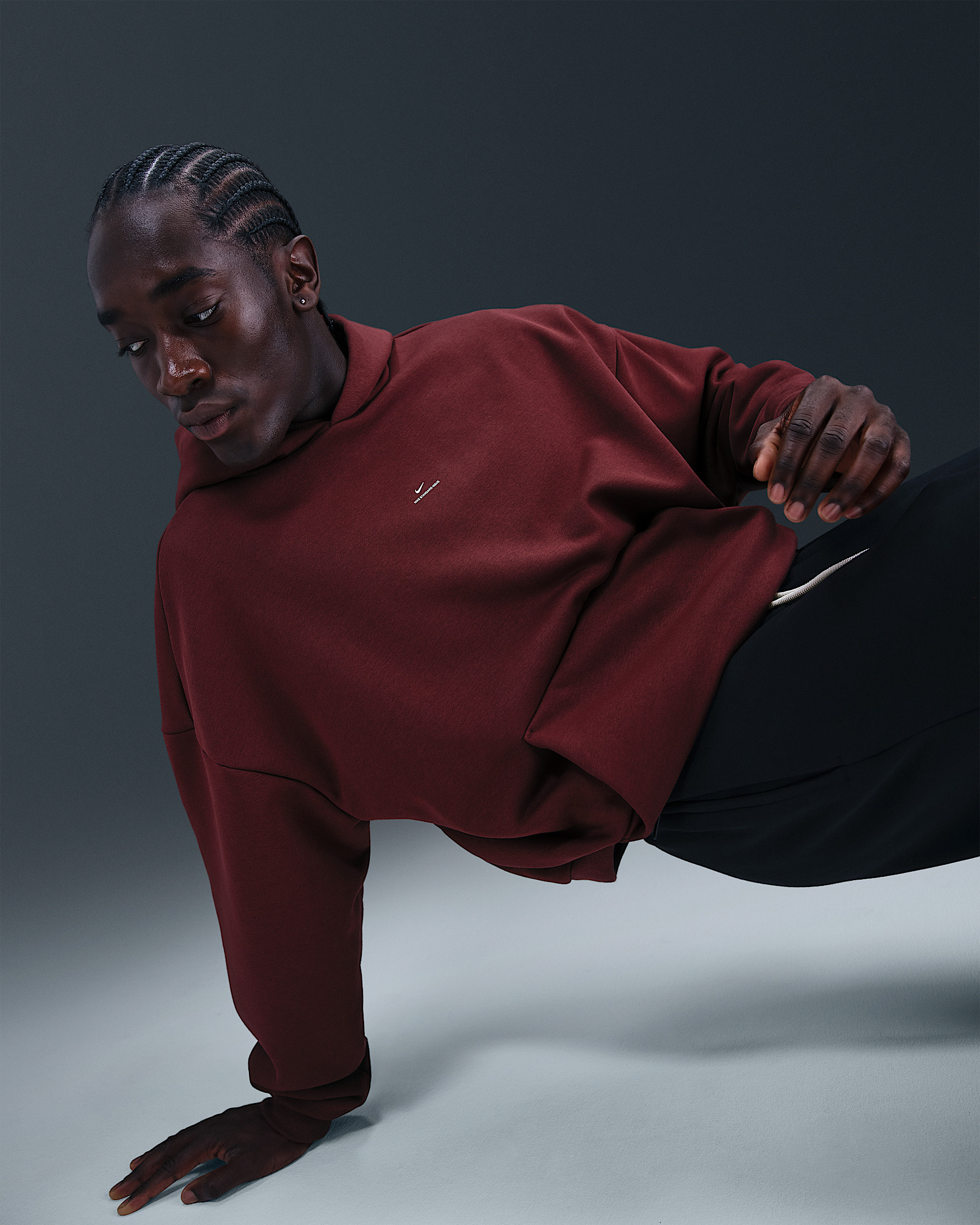 Nike Standard Issue Men's Therma-FIT Brushed Basketball Pullover Hoodie - 3