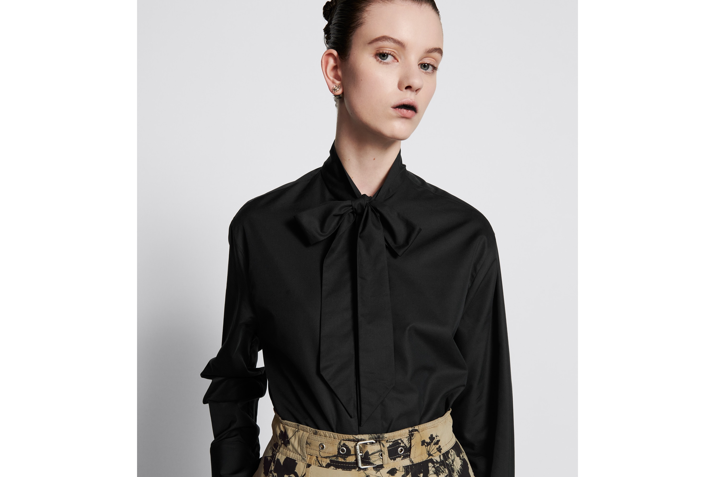Shirt with Bow Collar - 6