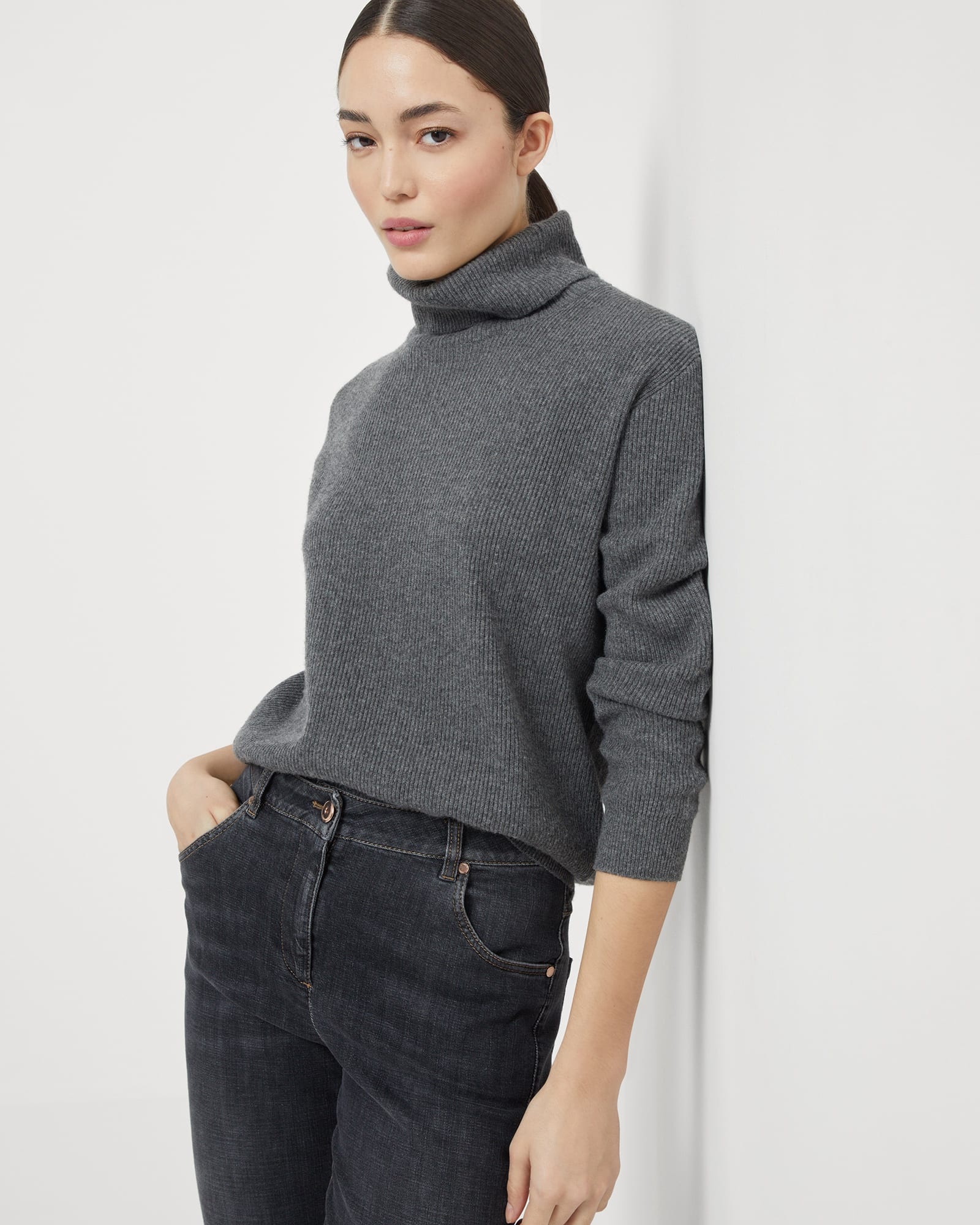 Cashmere English rib turtleneck sweater with monili - 4