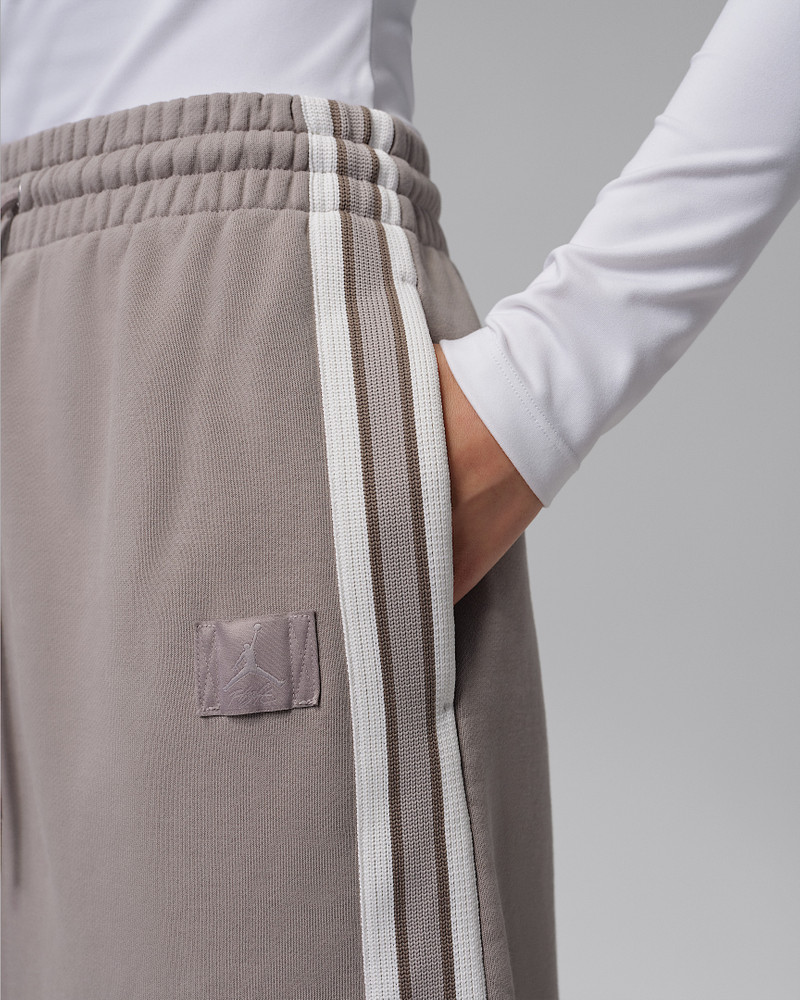 Jordan Flight Fleece Women's Skirt 3