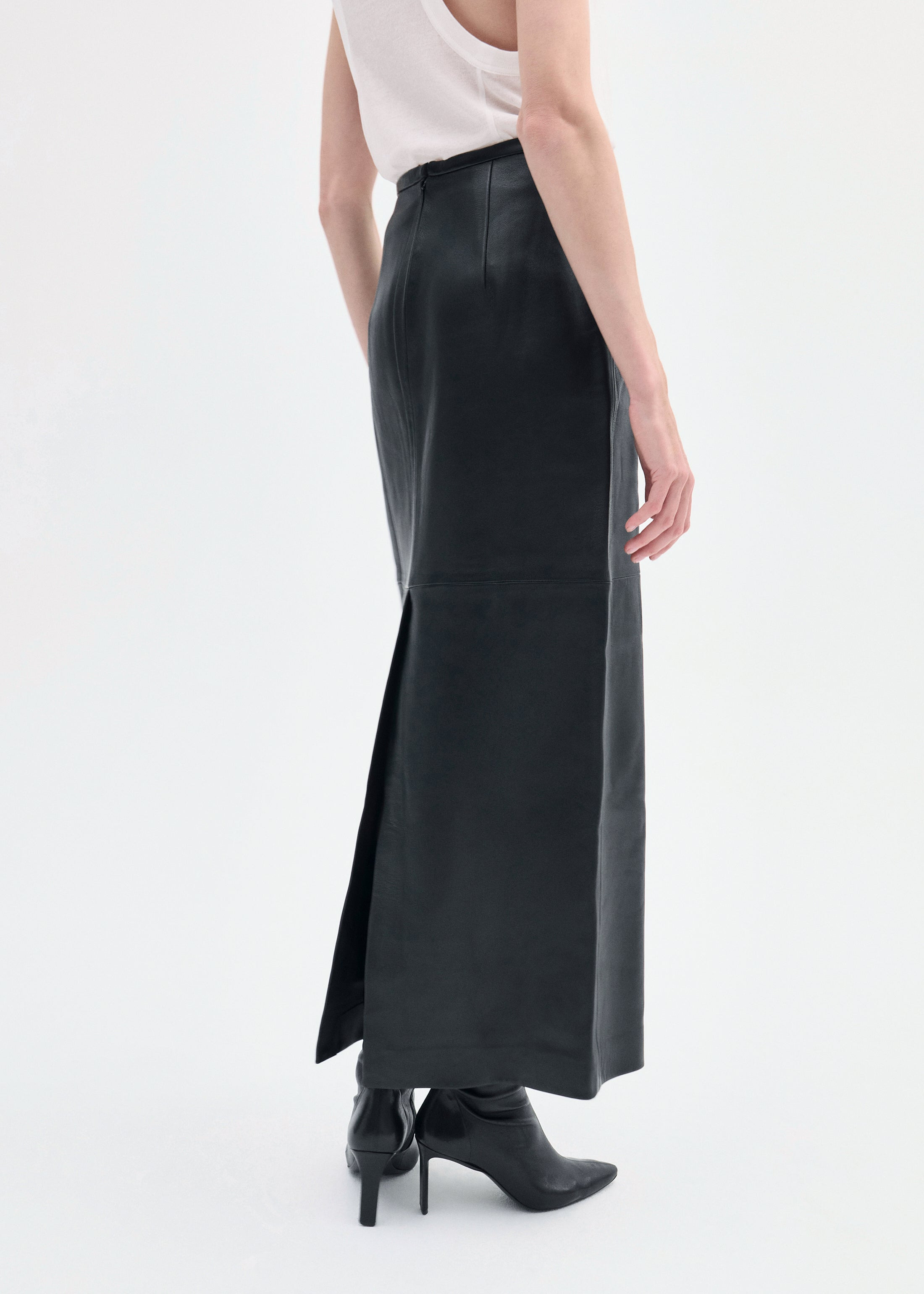 Full-Length Pencil Skirt in Leather - 4