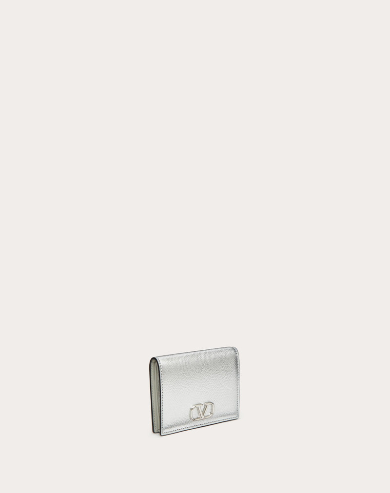 VLOGO SIGNATURE METALLIC GRAINY CALFSKIN COMPACT WALLET 4