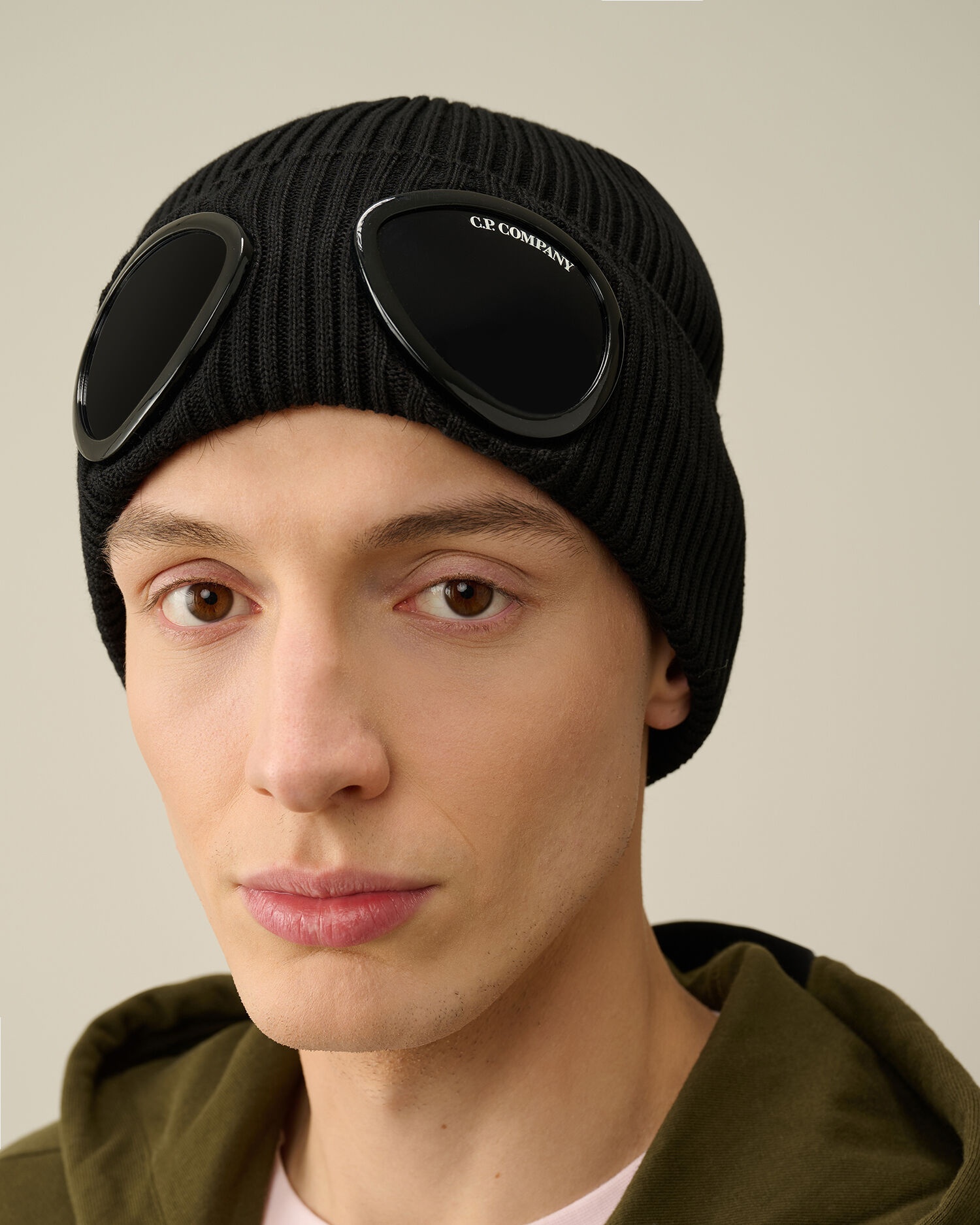 帽子 c.p. company goggle beanie C.P. Company: Gray Goggle Beanie | SSENSE