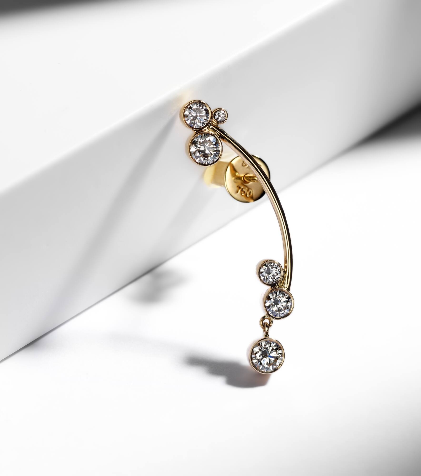Grand Stella 14kt gold single earring with diamonds - 5