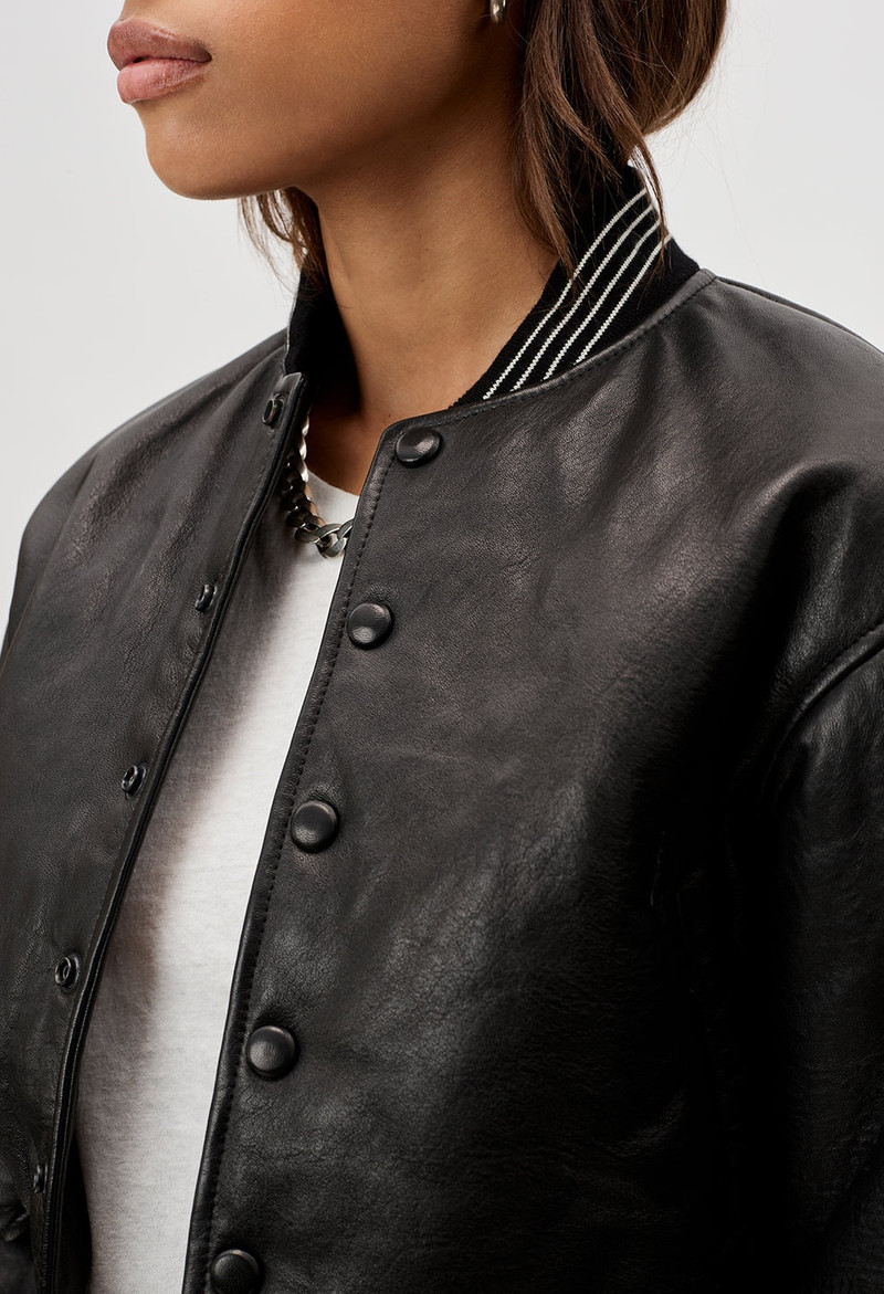 LEATHER CROPPED STADIUM JACKET 4