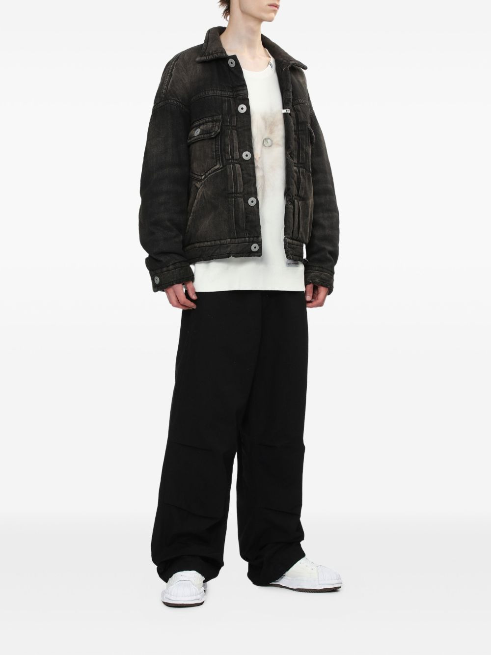 button-fastening padded denim jacket - 2