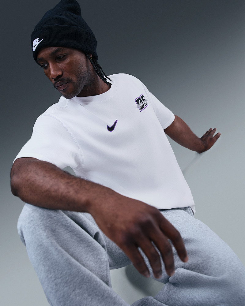 Nike Sportswear Men's Max90 T-Shirt 3