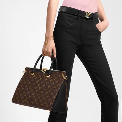 Louis Vuitton Pallas MM outlook