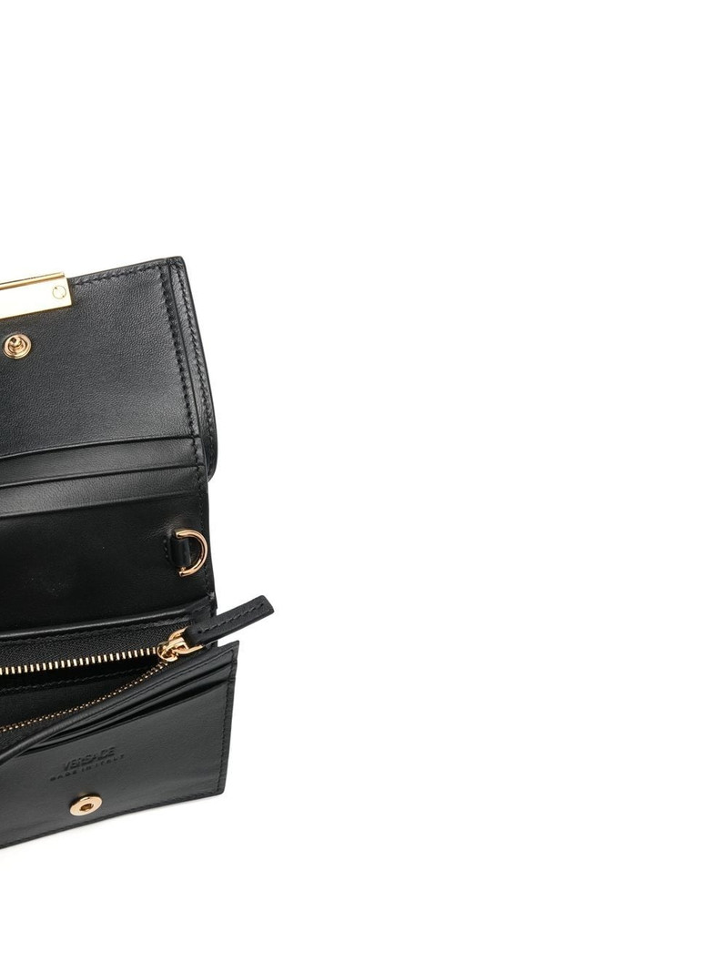 Greca-plaque detail wallet 3