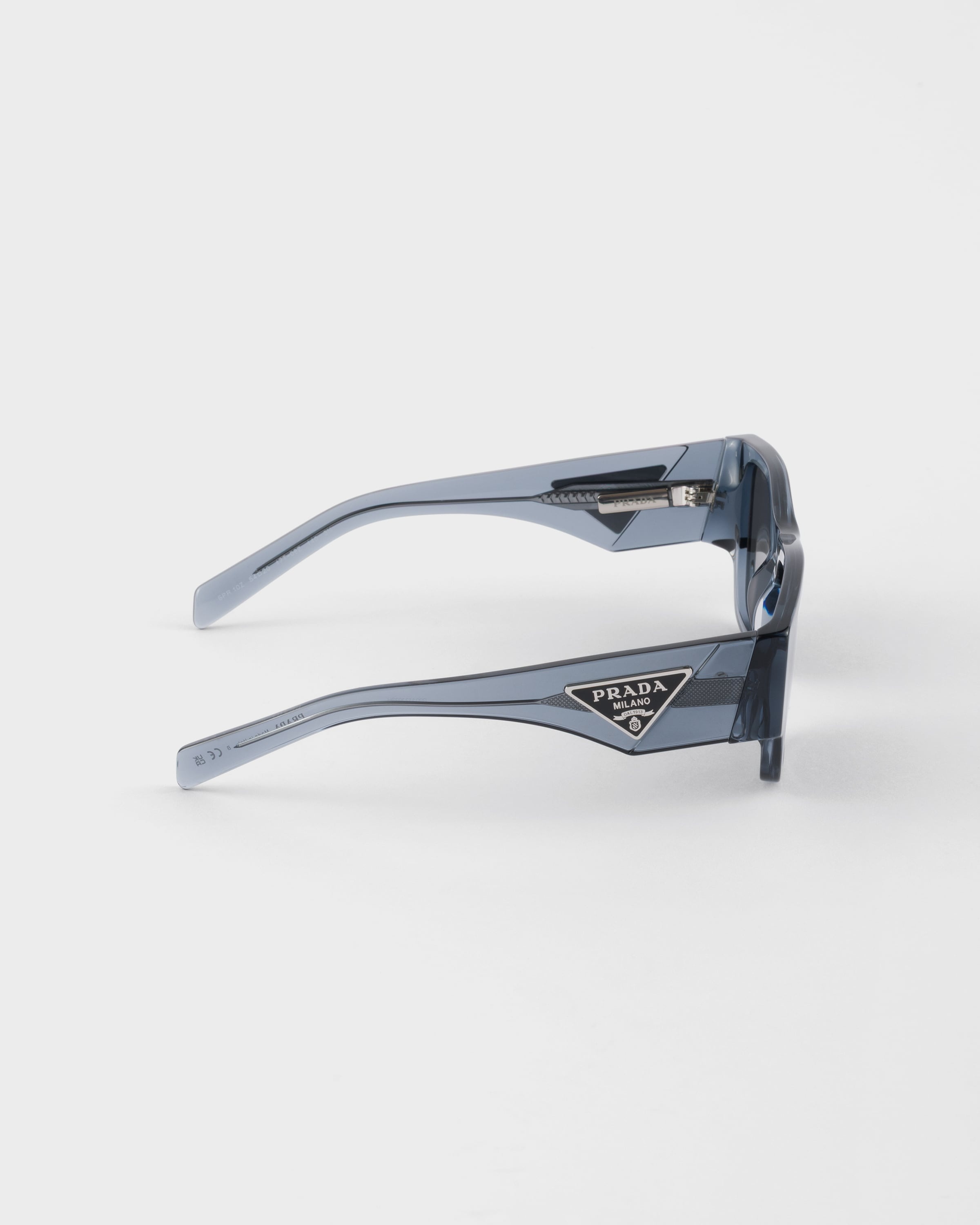 Sunglasses with Triangle logo - 4
