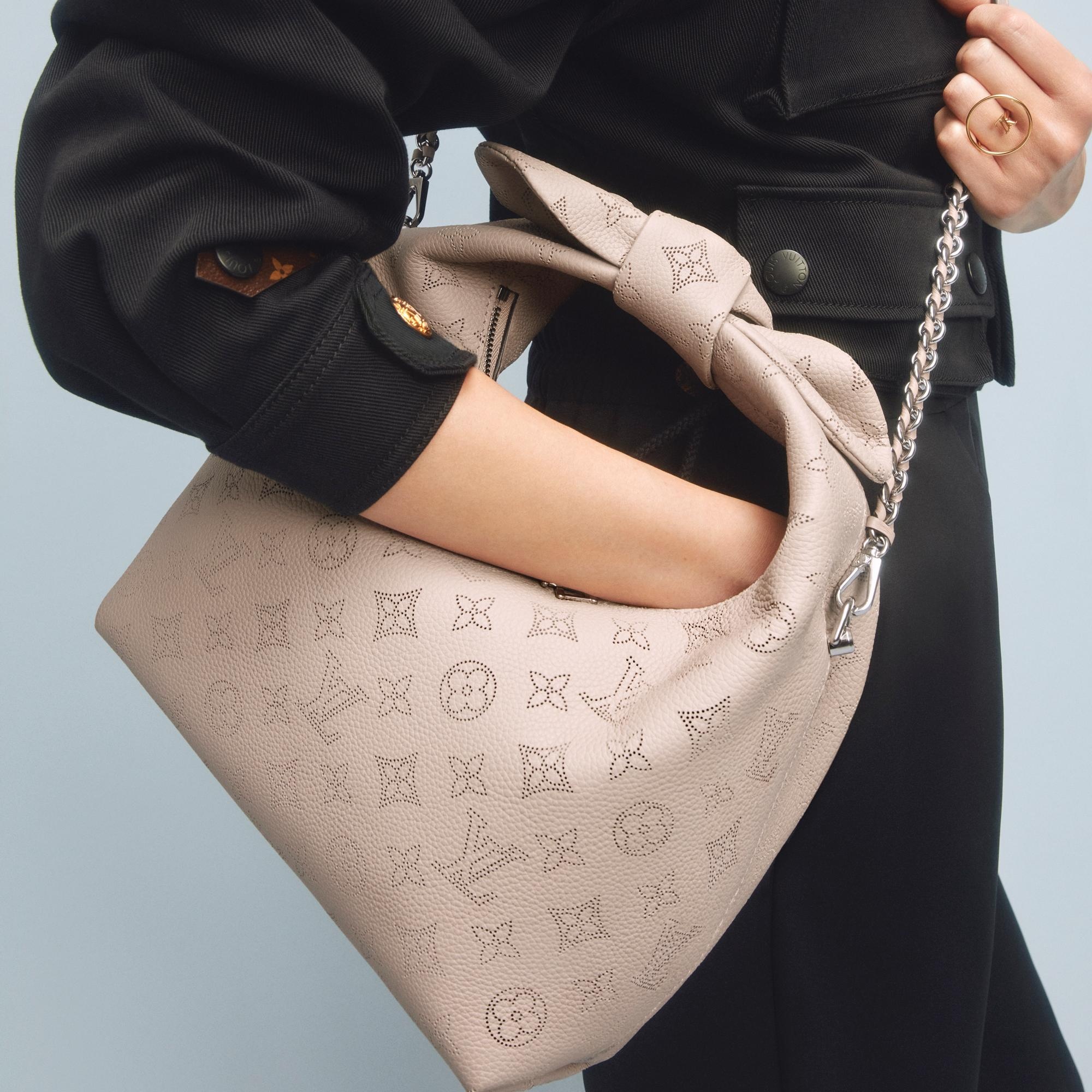 Louis Vuitton ルイヴィトン Why Knot PM ワイノットPM Outlet Louis Vuitton M20703 Why Knot PM On Sale - Louis