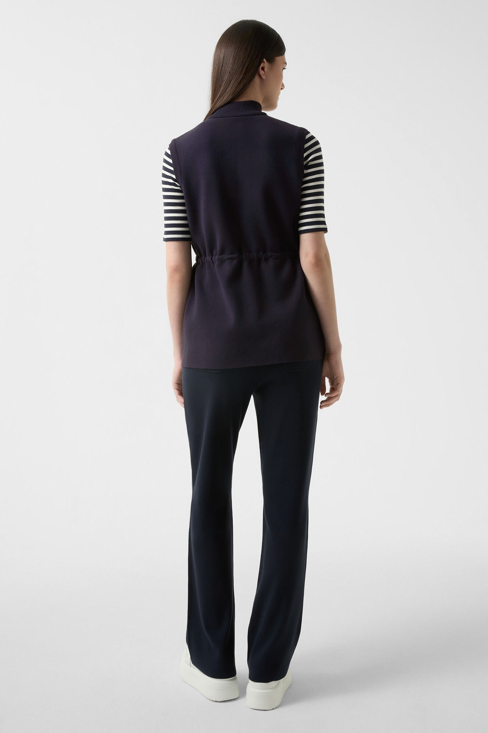 Arina knitted and quilted vest in Navy blue - 3