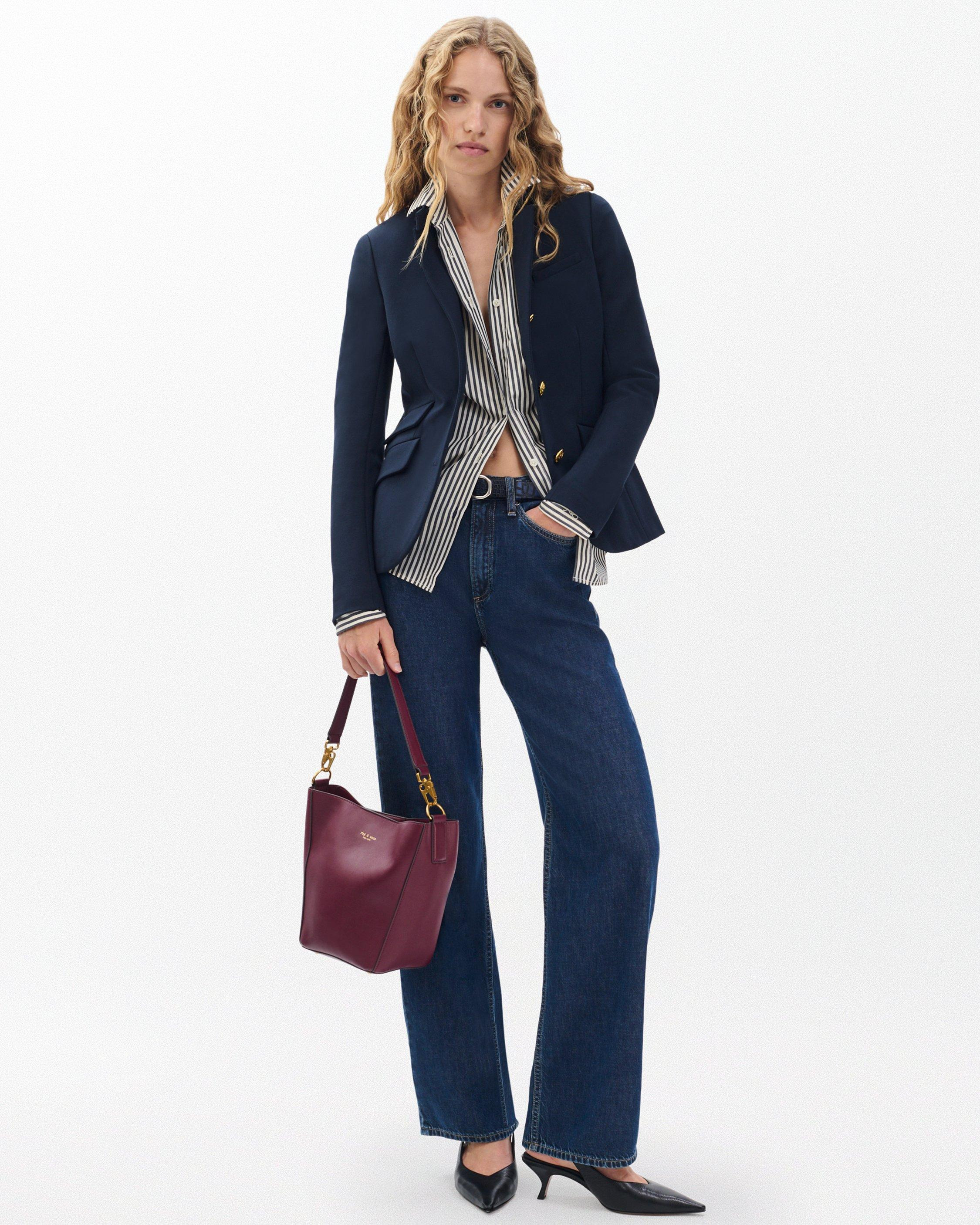 Slade Ponte Blazer
Slim Fit Blazer - 3