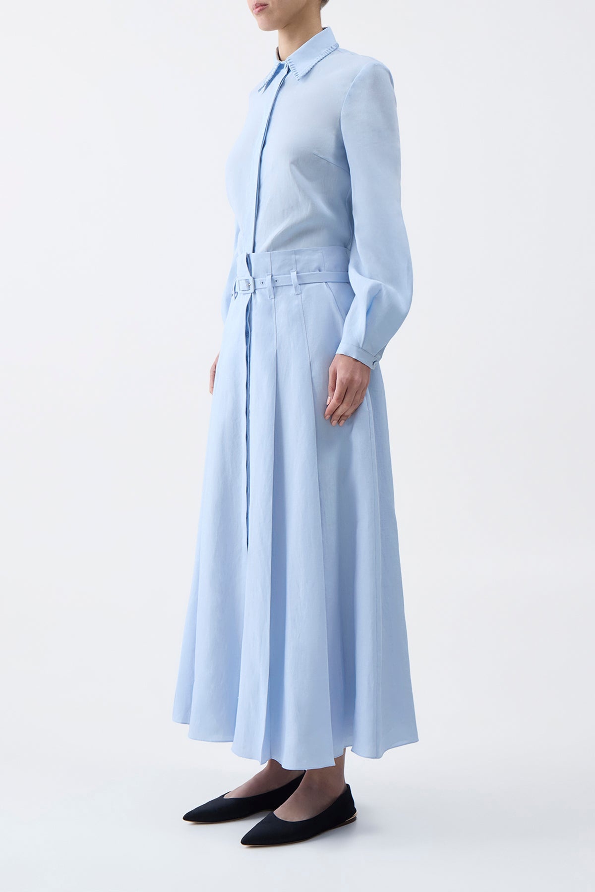 Dugald Pleated Skirt in Light Blue Aloe Linen - 3