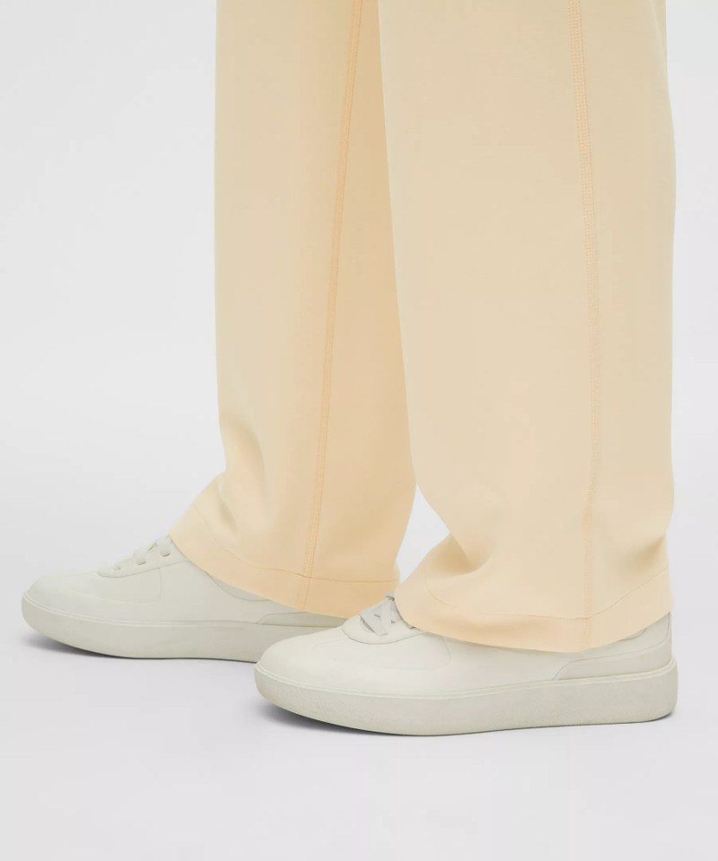 Softstreme High-Rise Straight-Leg Pant *Regular 6