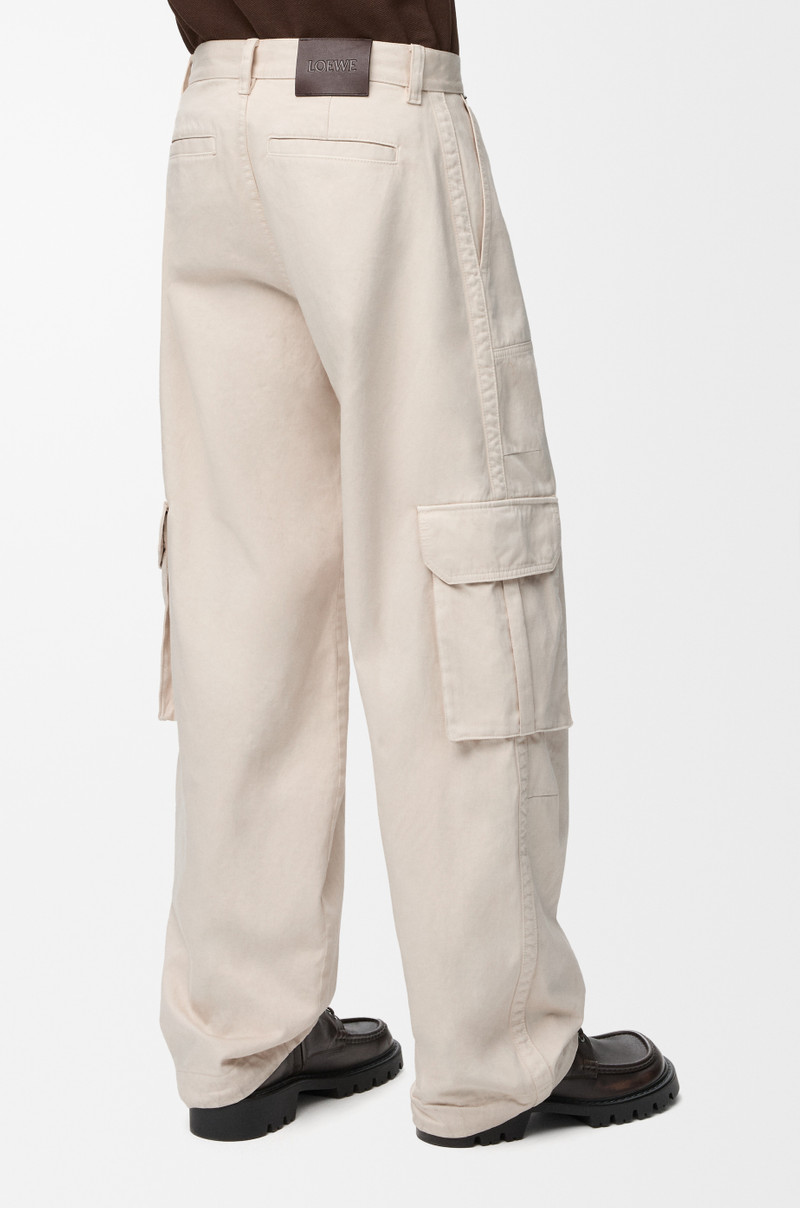 Cargo trousers in cotton 4