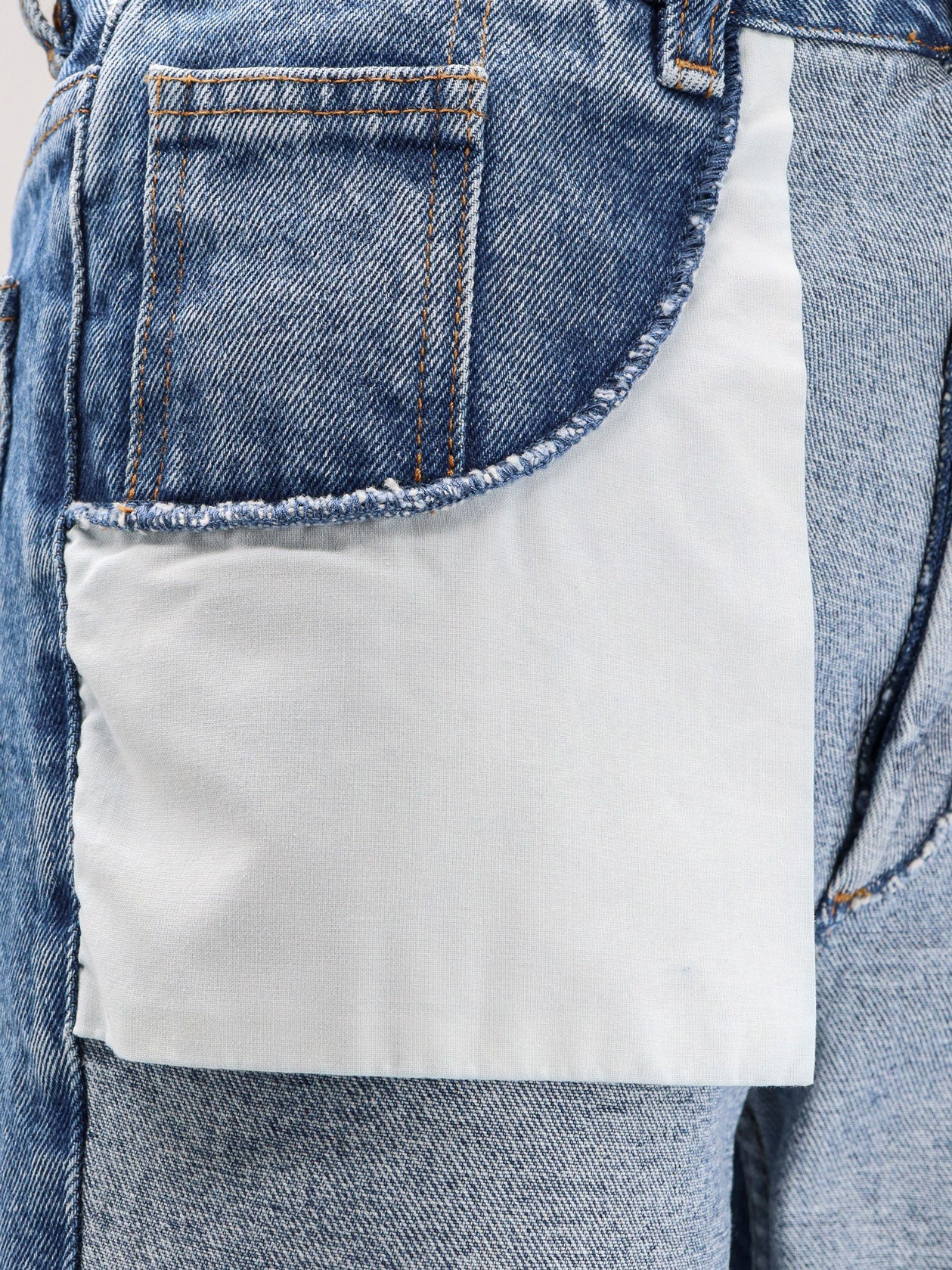 Straight Leg Jeans With Reverse Pockets - 3