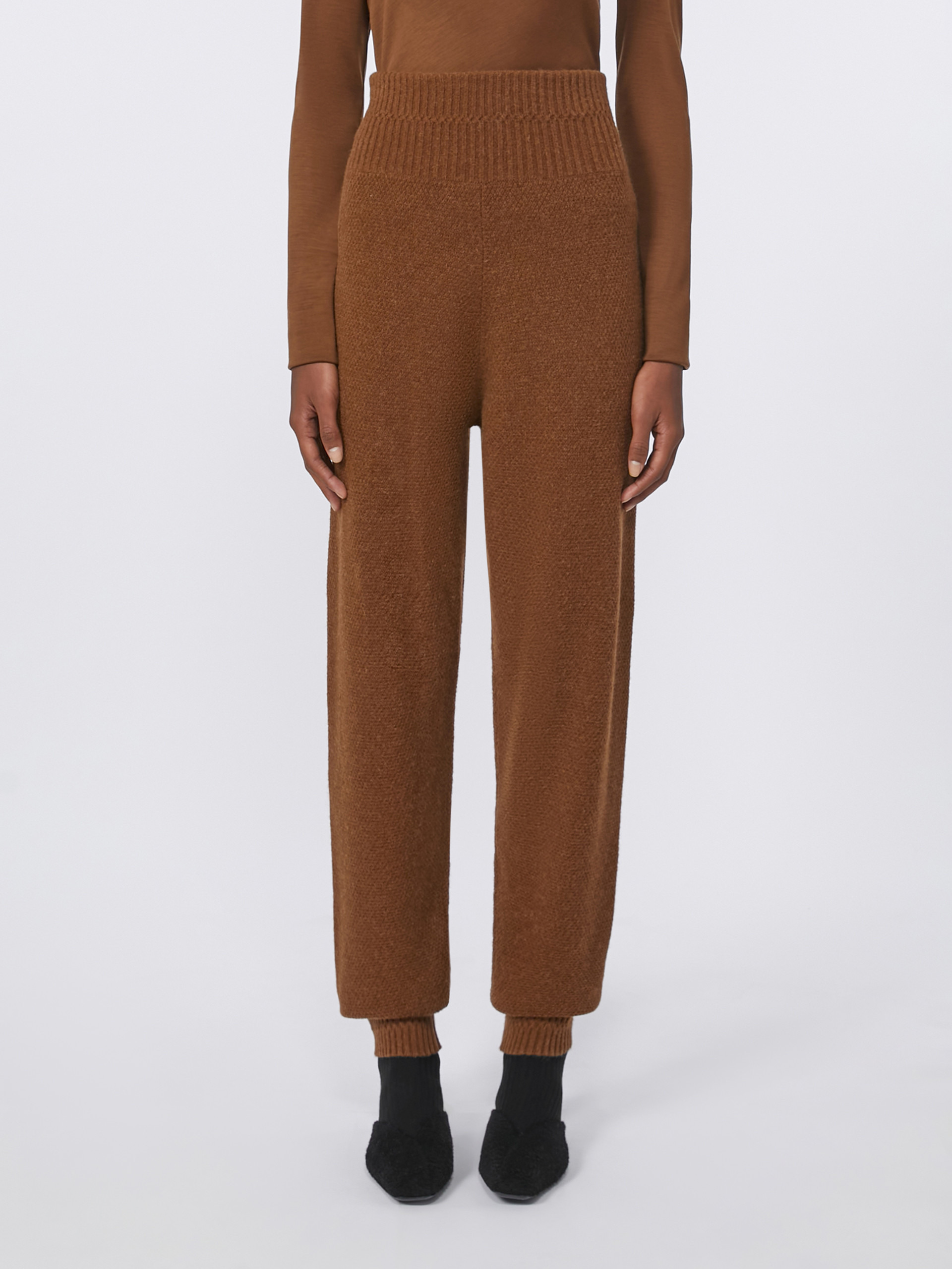 BACINO Camel jogging trousers - 3