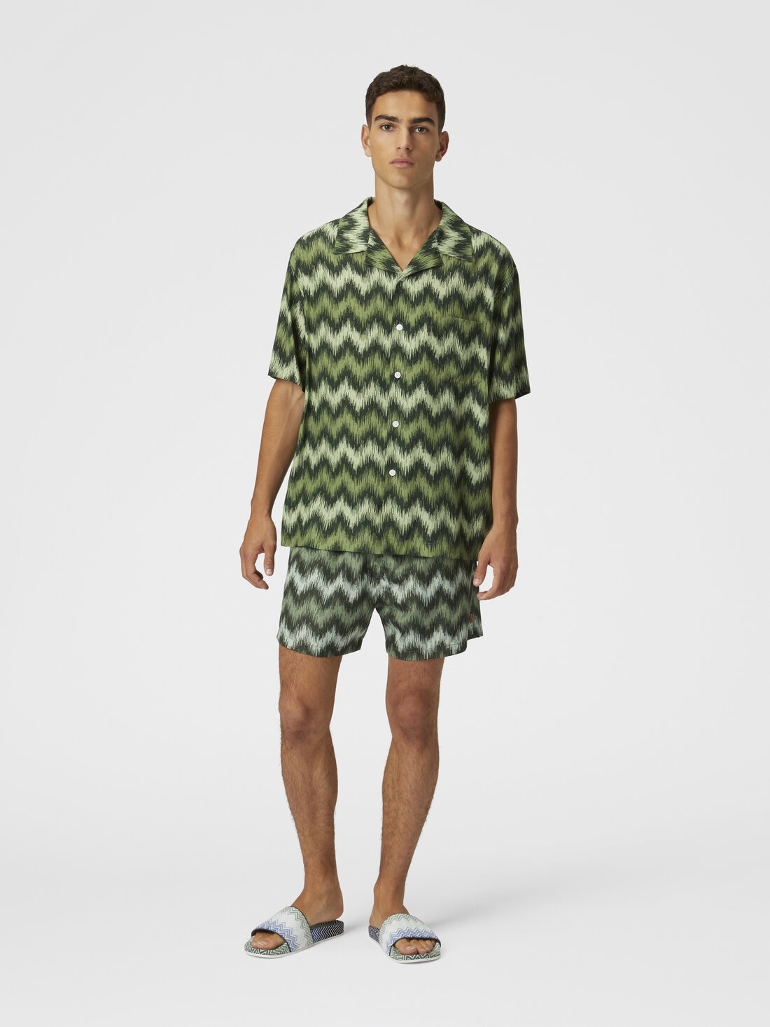 Bowling shirt in zig zag viscose printed with disturbed frequency - 2
