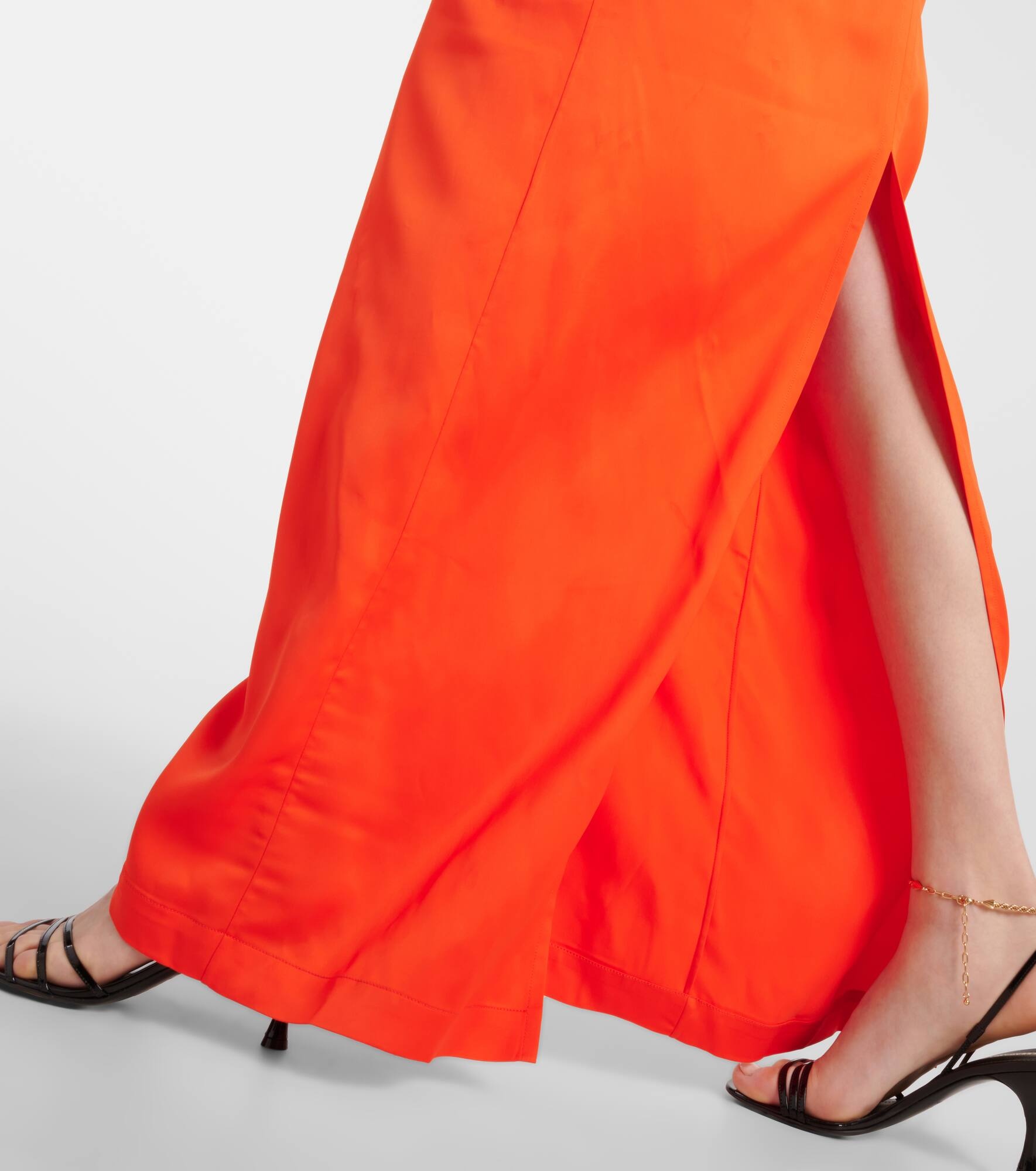 Satin gown - 5
