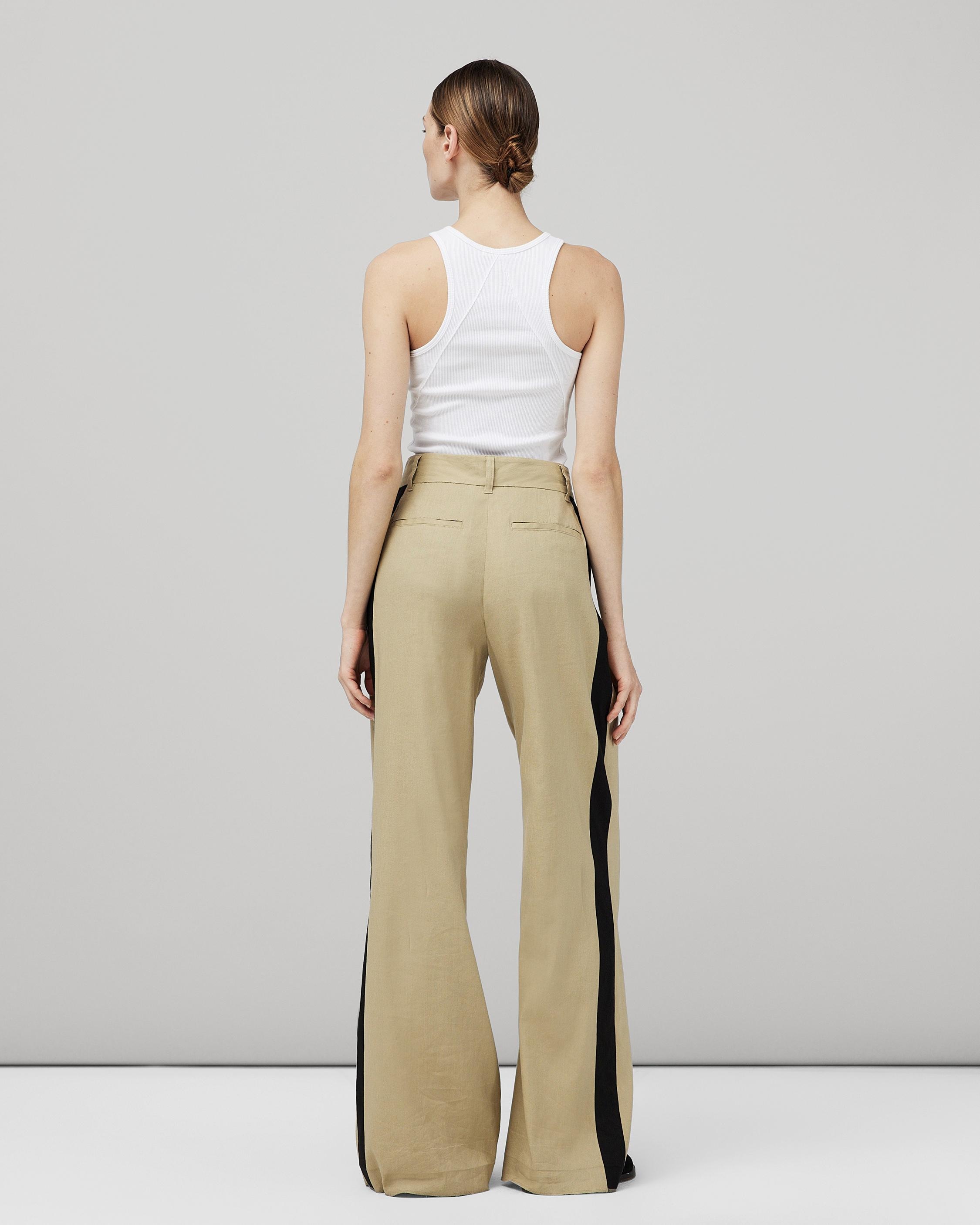 Shelly Wide Leg Linen Pant
Relaxed Fit Pant - 5