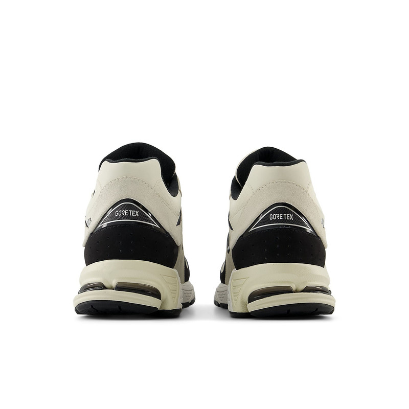 New Balance New Balance 2002R Gore-Tex 'Beige Black' M2002RXR outlook
