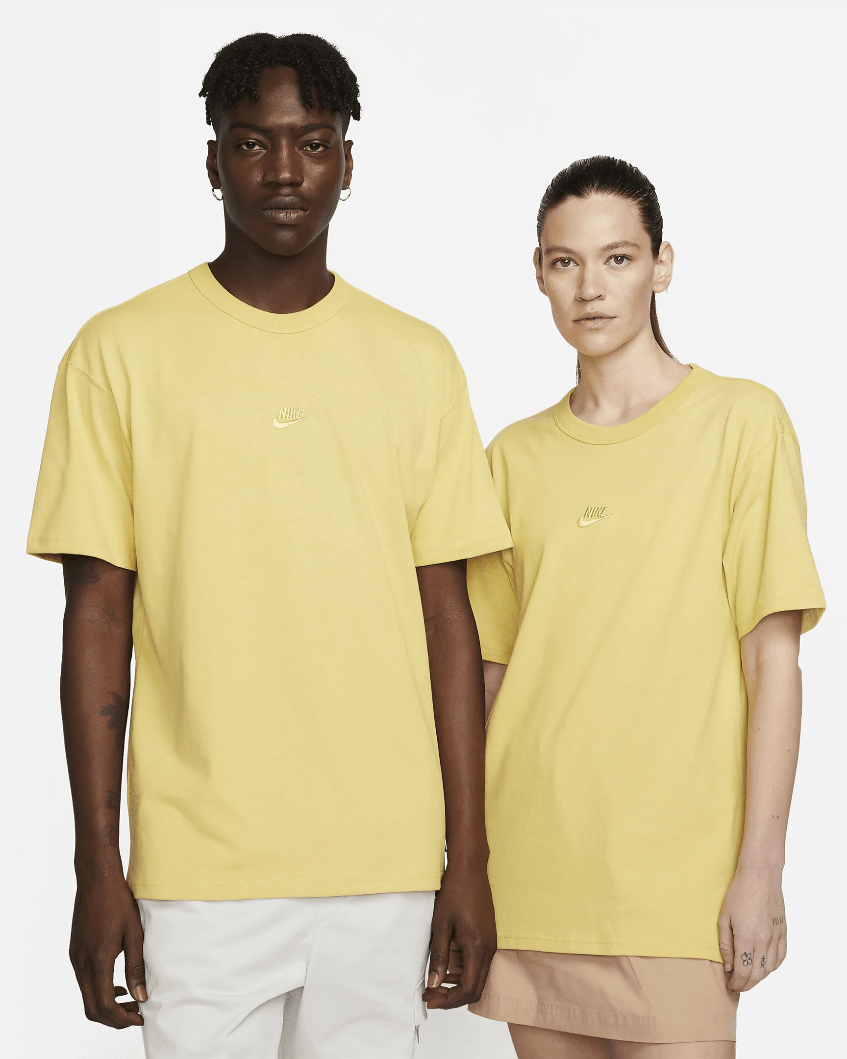 Nike Sportswear Premium Essentials Men's T-Shirt - 1