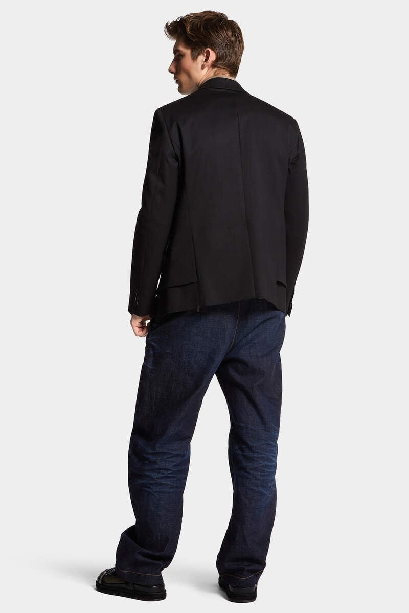 DARK URBAN WASH SNATCH FIT PANT 4