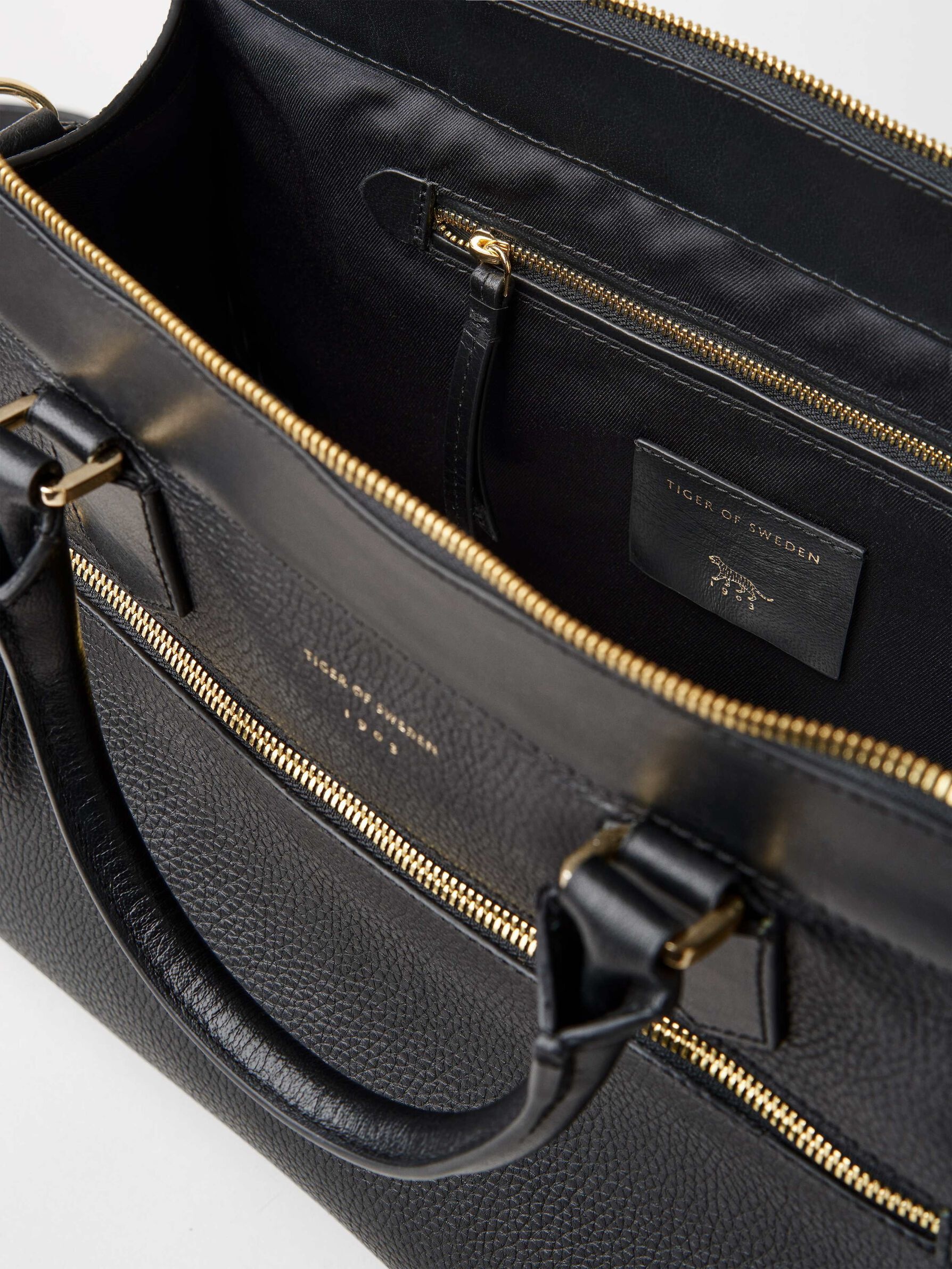 Zelea Leather Bag - 3