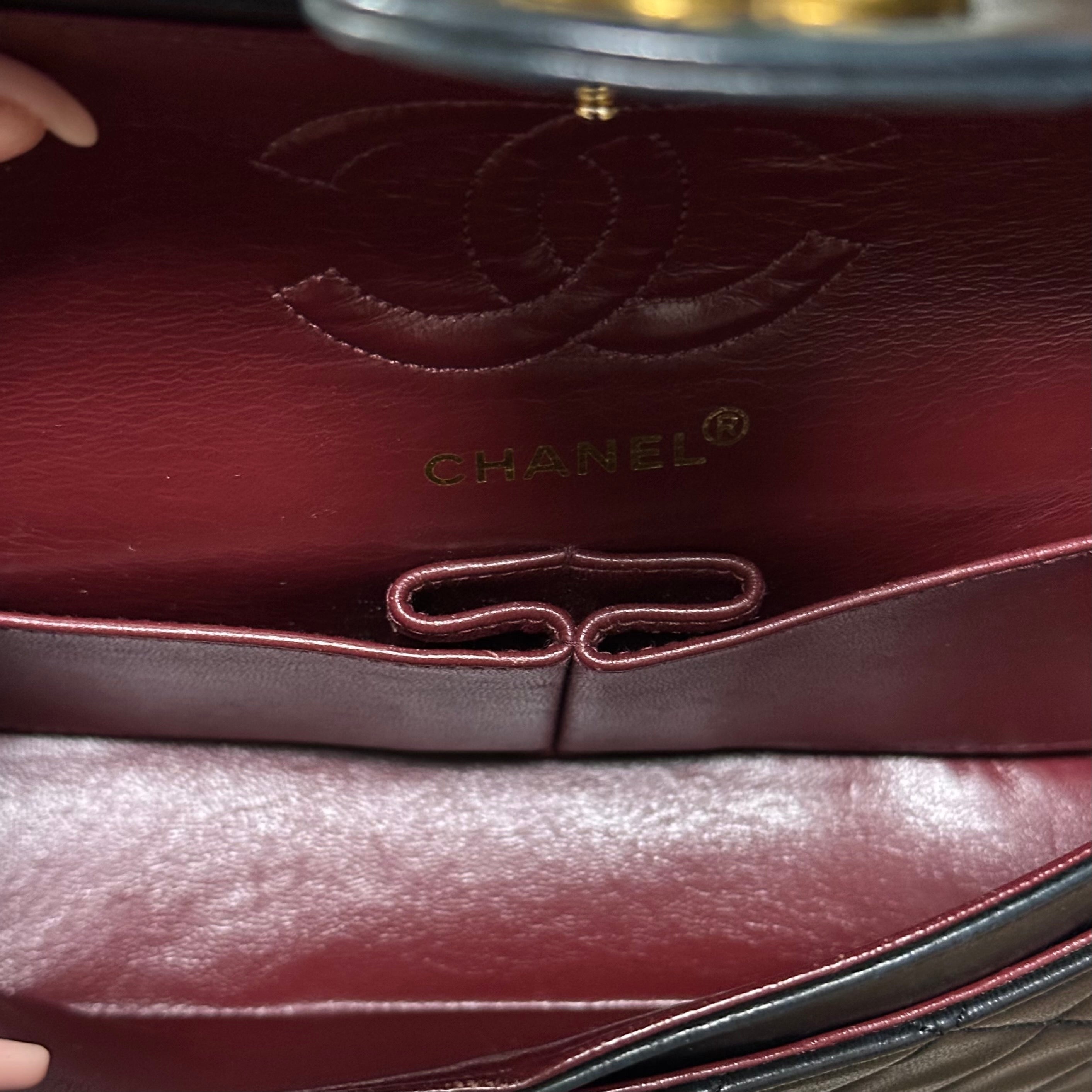 CHANEL 1989 Vintage Classic Double Flap Bag - 8