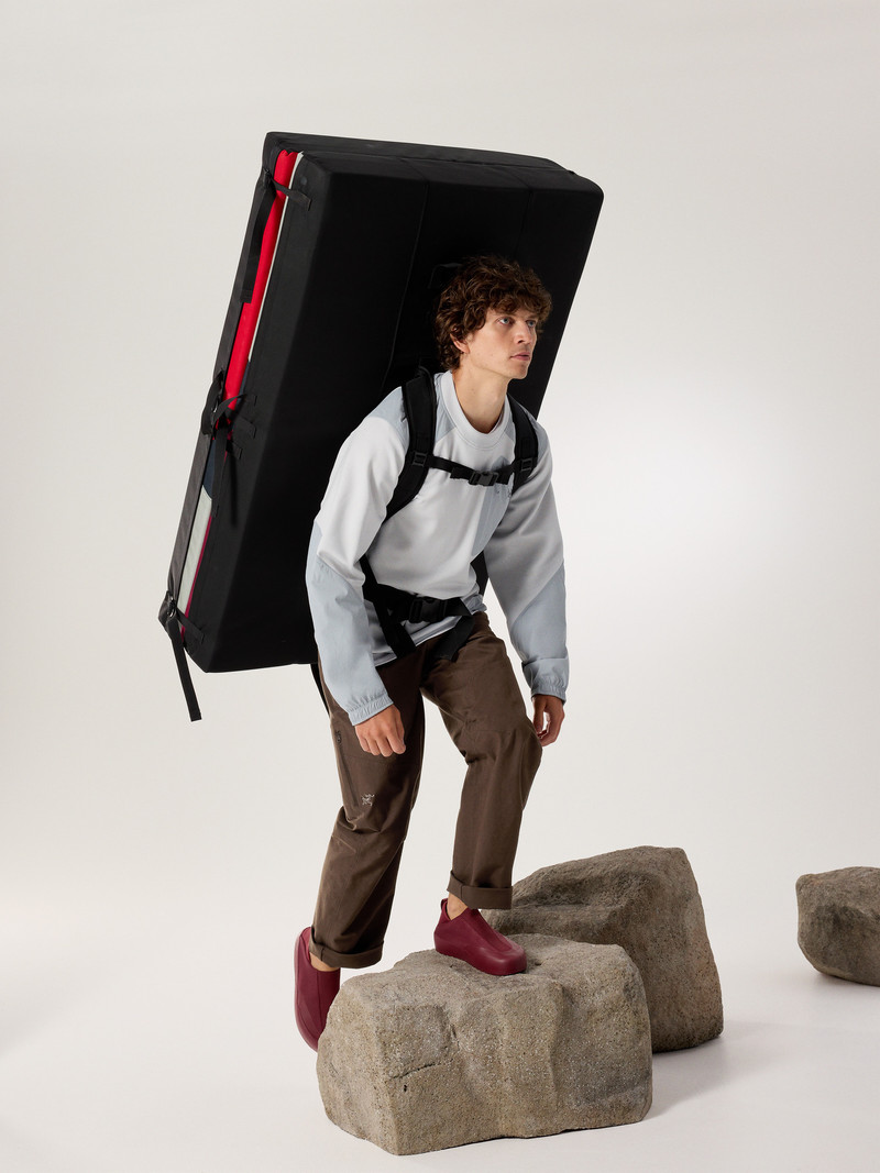 Konseal Crew Neck Pullover 3