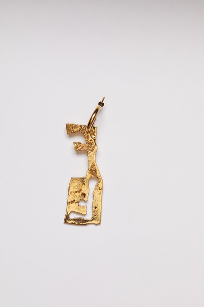 Acne Studios F earring gold outlook