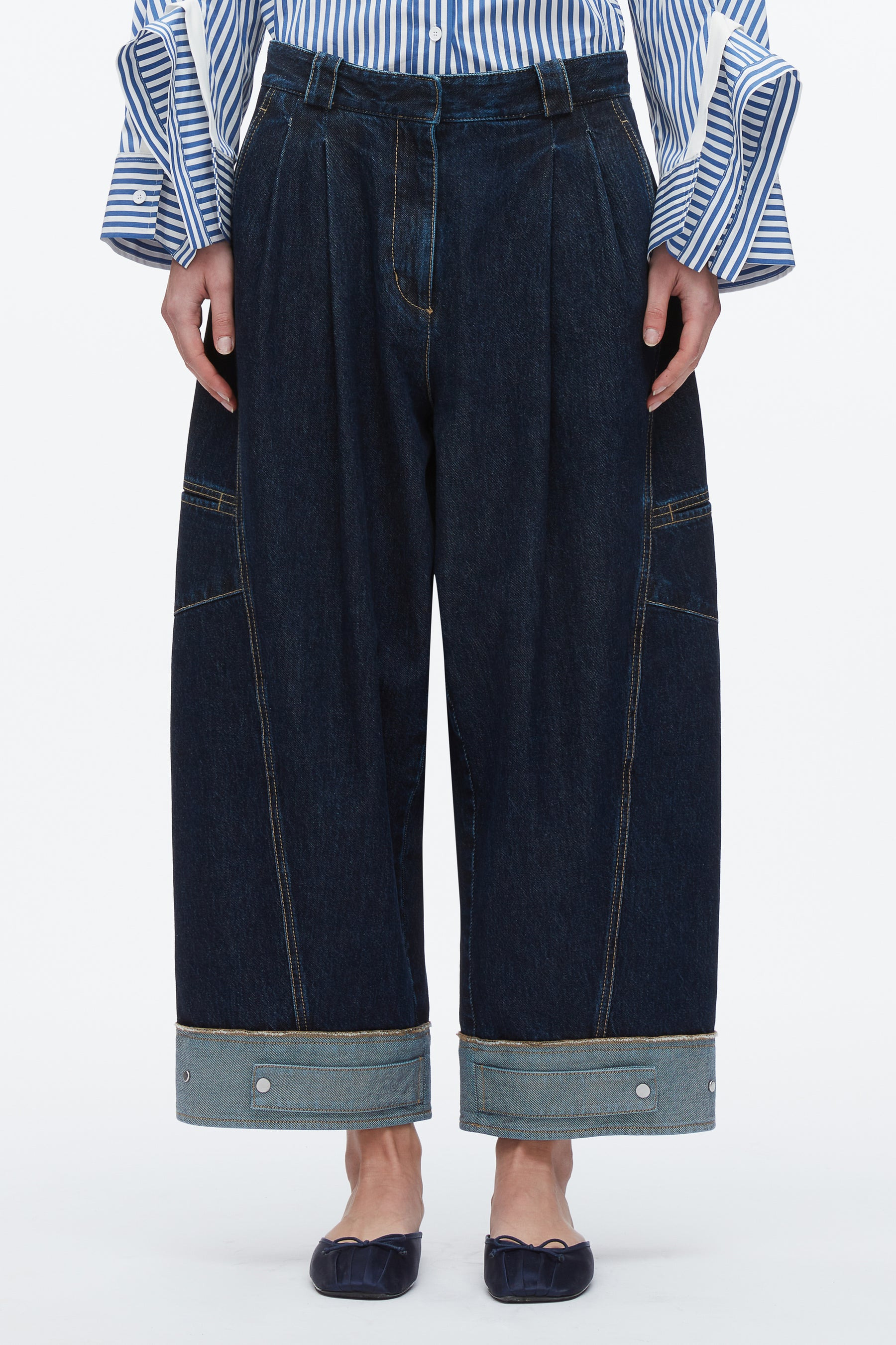 Curved Wide Leg Cropped Jean - 3