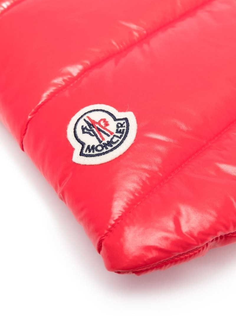 Water repellent vest 3