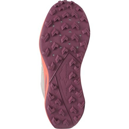 Peregrine 15 Running Shoe - Women's - 6