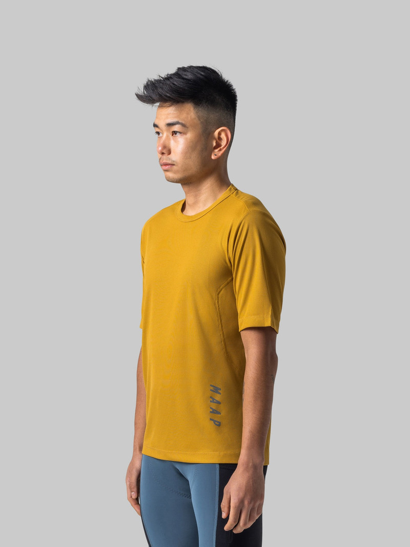 MAAP Alt_Road™ Ride Tee 3.0 outlook