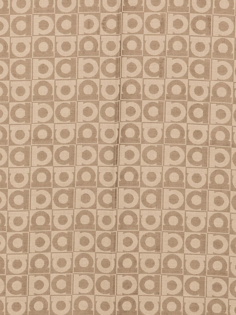 FERRAGAMO Gancini monogram-pattern scarf outlook
